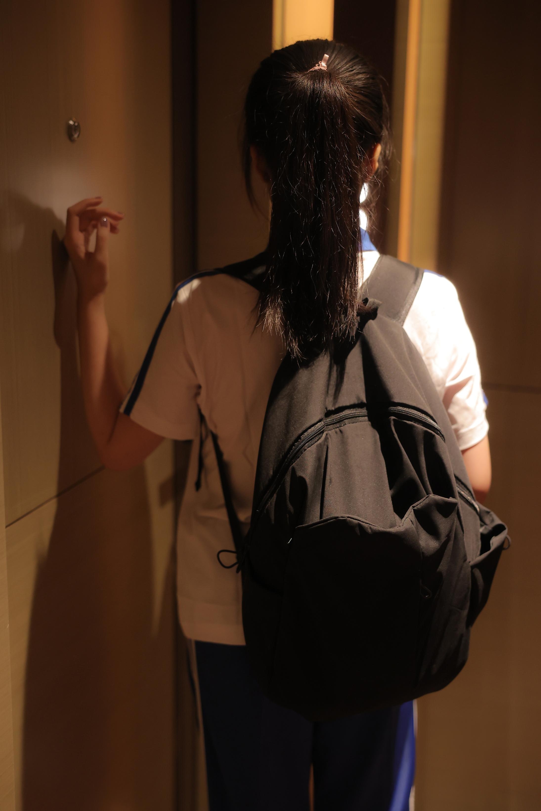 [Photos] Dandan Bao & Yuan Yuan - Duo School Uniform Theme: Indoor Interactive Sports Uniform Shoot 79P