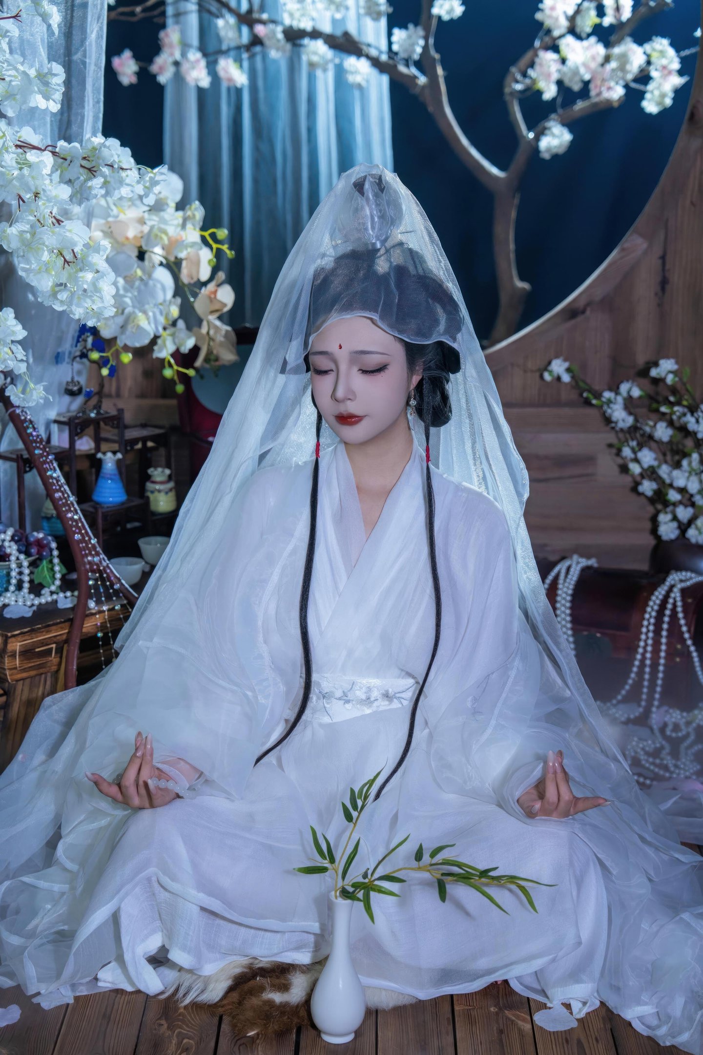 [私房] yuuhui玉汇 - 欲観音：白紗観音露点露穴 佛堂裸身大尺度 135P1V
