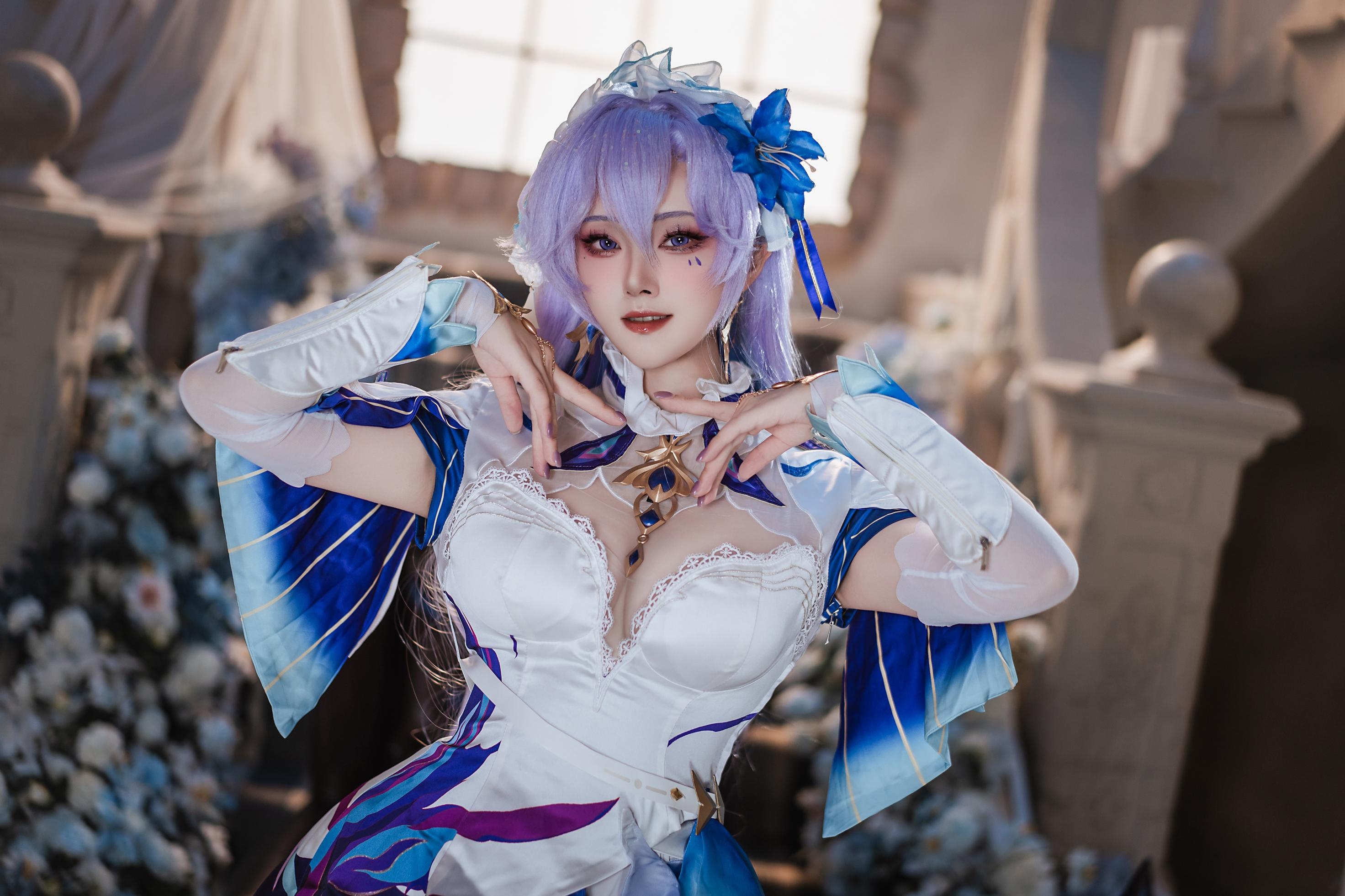 「[Cosplay] Natsuko夏夏子 - 鳴潮坎特蕾拉：藍白禮裝白絲露穴珍珠內衣還原 72P」