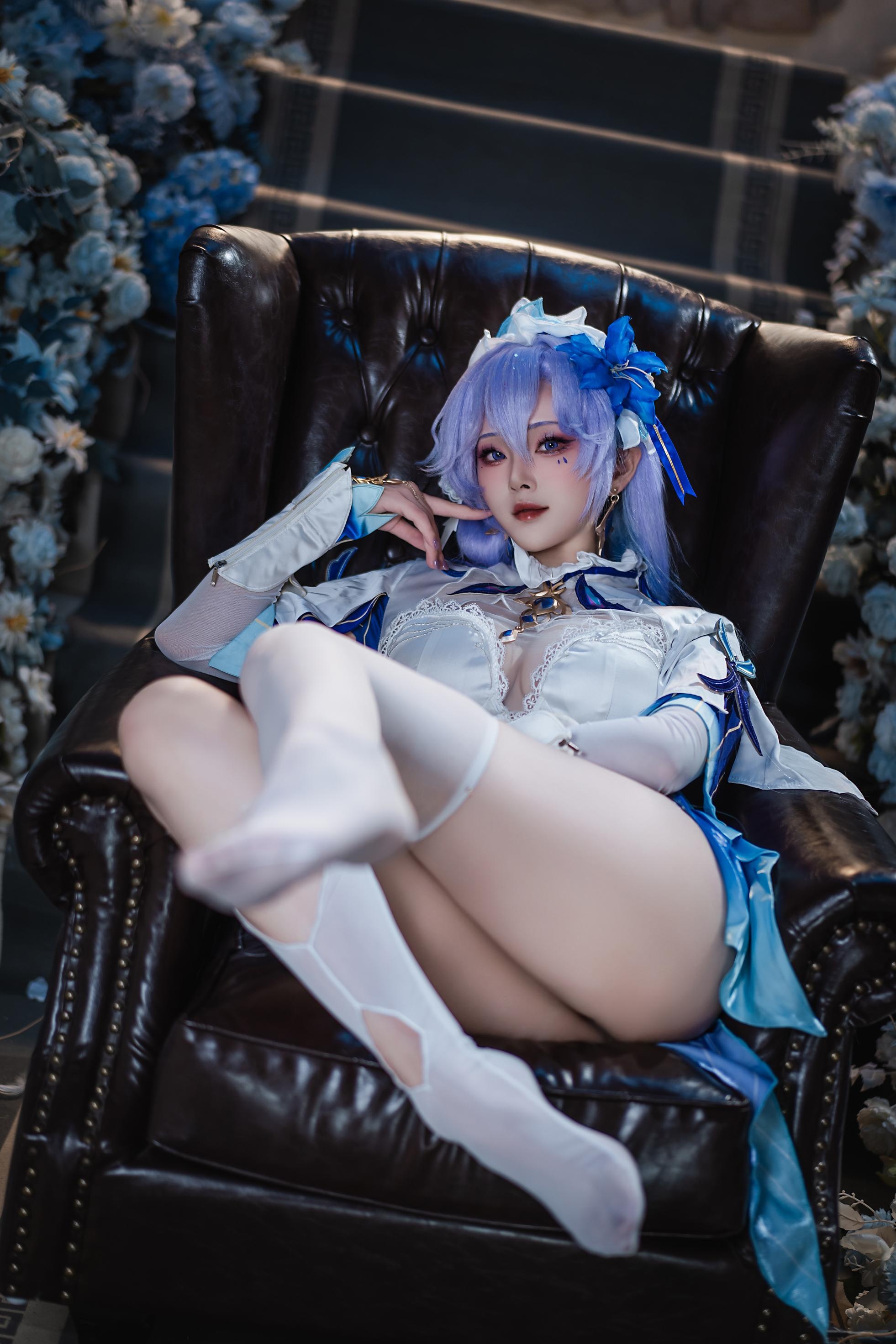 「[Cosplay] Natsuko夏夏子 - 鳴潮坎特蕾拉：藍白禮裝白絲露穴珍珠內衣還原 72P」