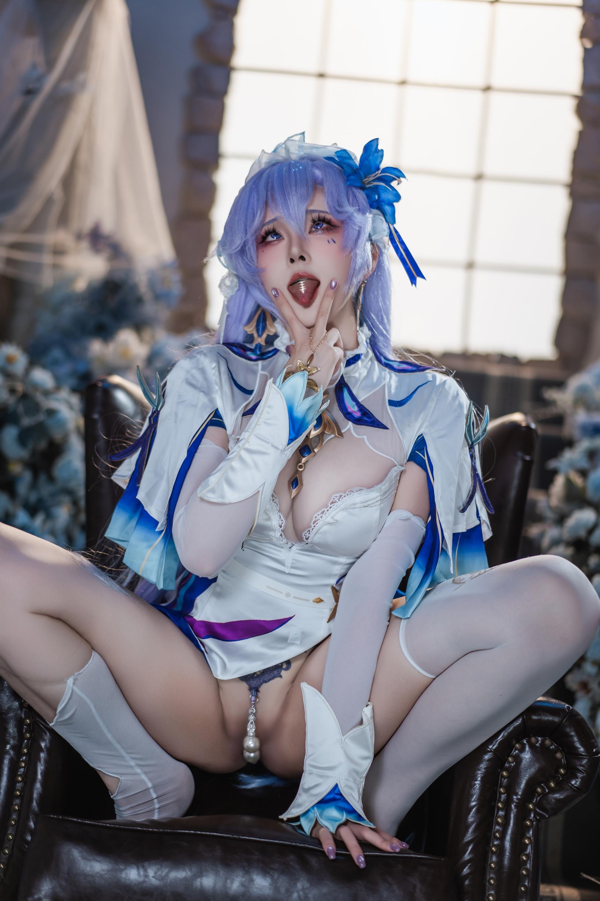 [cosplay] Natsuko夏夏子 - 鸣潮 坎特蕾拉：蓝白礼装白丝露穴 珍珠内衣还原 72P