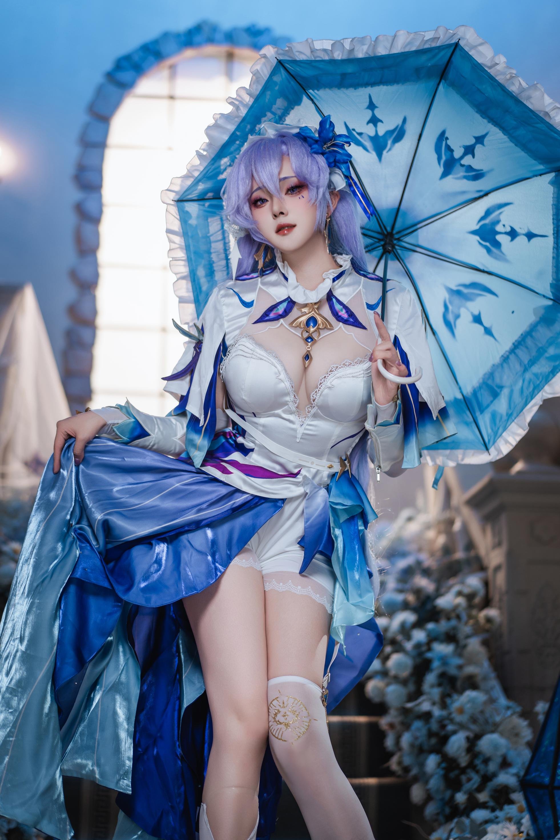 「[Cosplay] Natsuko夏夏子 - 鳴潮坎特蕾拉：藍白禮裝白絲露穴珍珠內衣還原 72P」