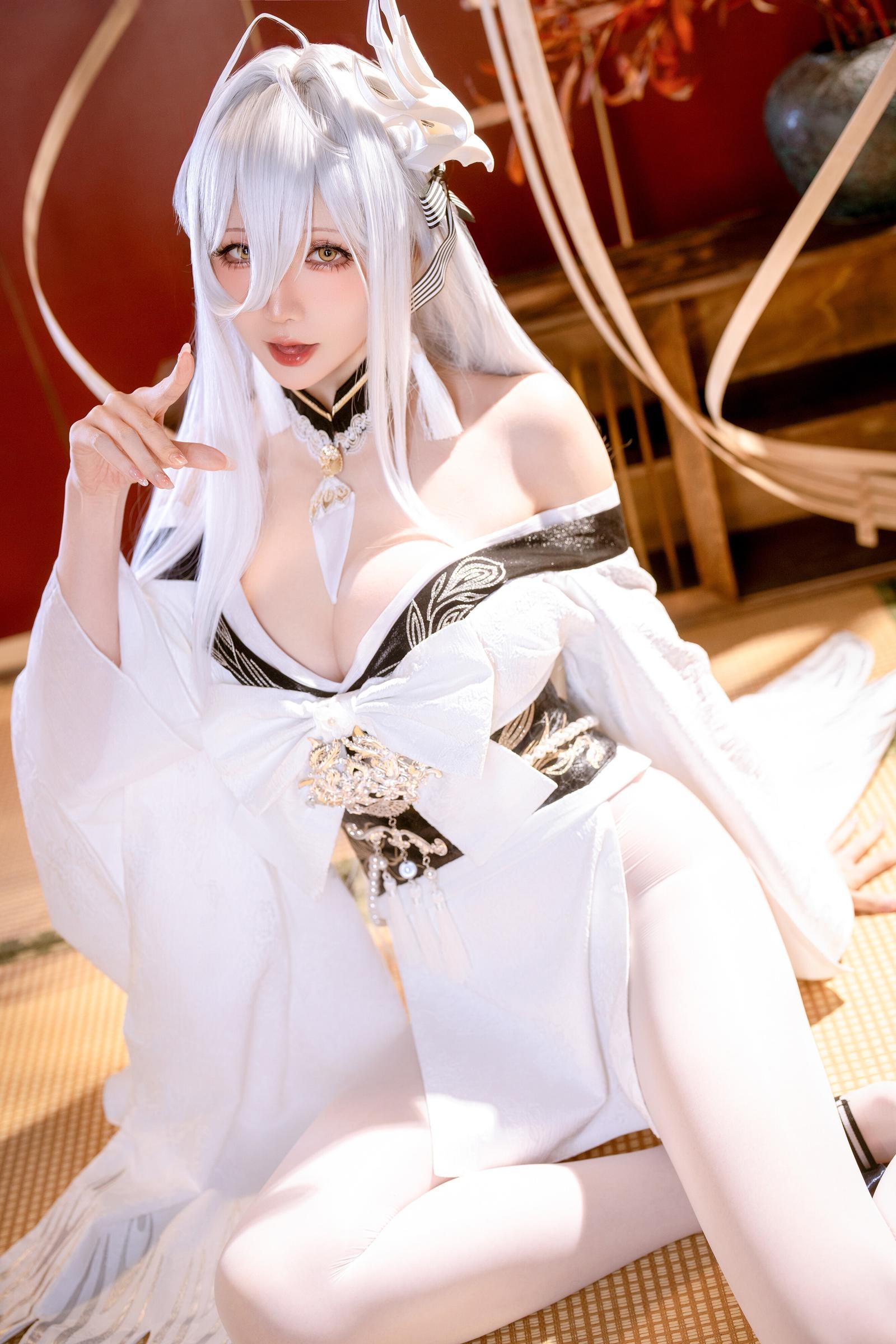 [costume] Hoshilily - Bạch Phượng: Tóc Trắng, Gió Xanh, Ngực Khủng, Chân Dài Gợi Cảm 59P