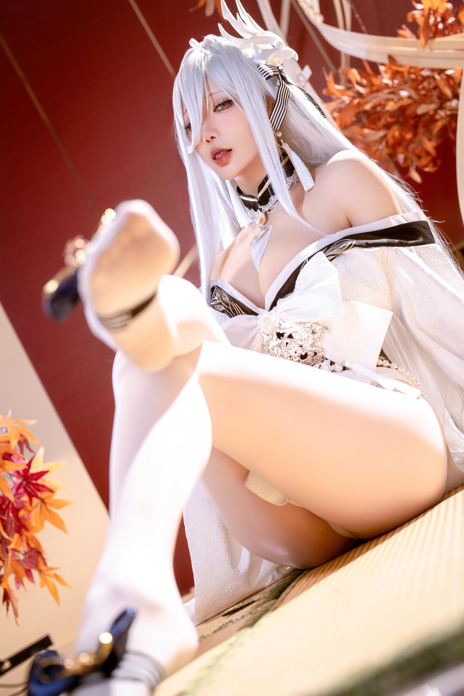 [costume] Hoshilily - Bạch Phượng: Tóc Trắng, Gió Xanh, Ngực Khủng, Chân Dài Gợi Cảm 59P