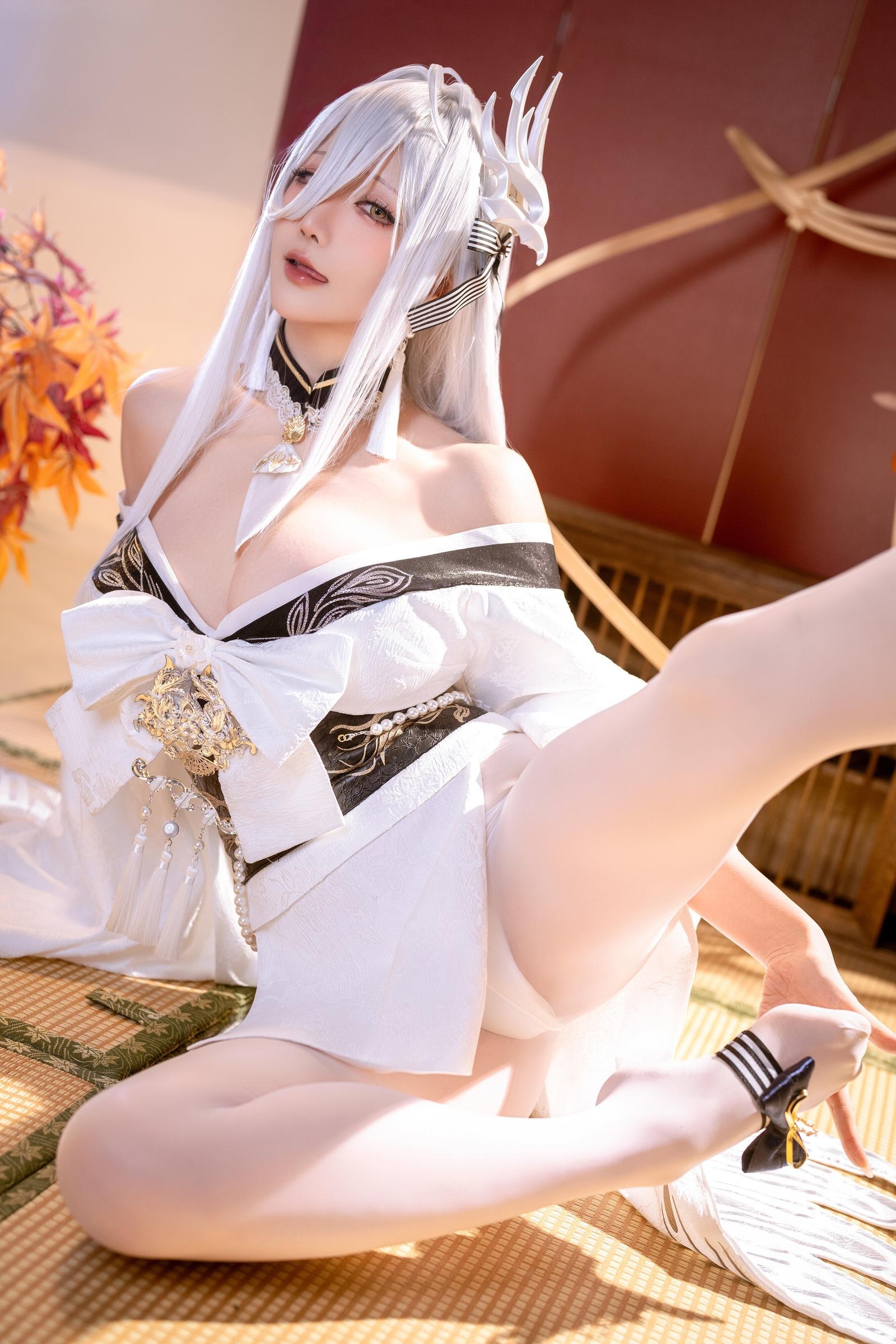 [costume] Hoshilily - Bạch Phượng: Tóc Trắng, Gió Xanh, Ngực Khủng, Chân Dài Gợi Cảm 59P