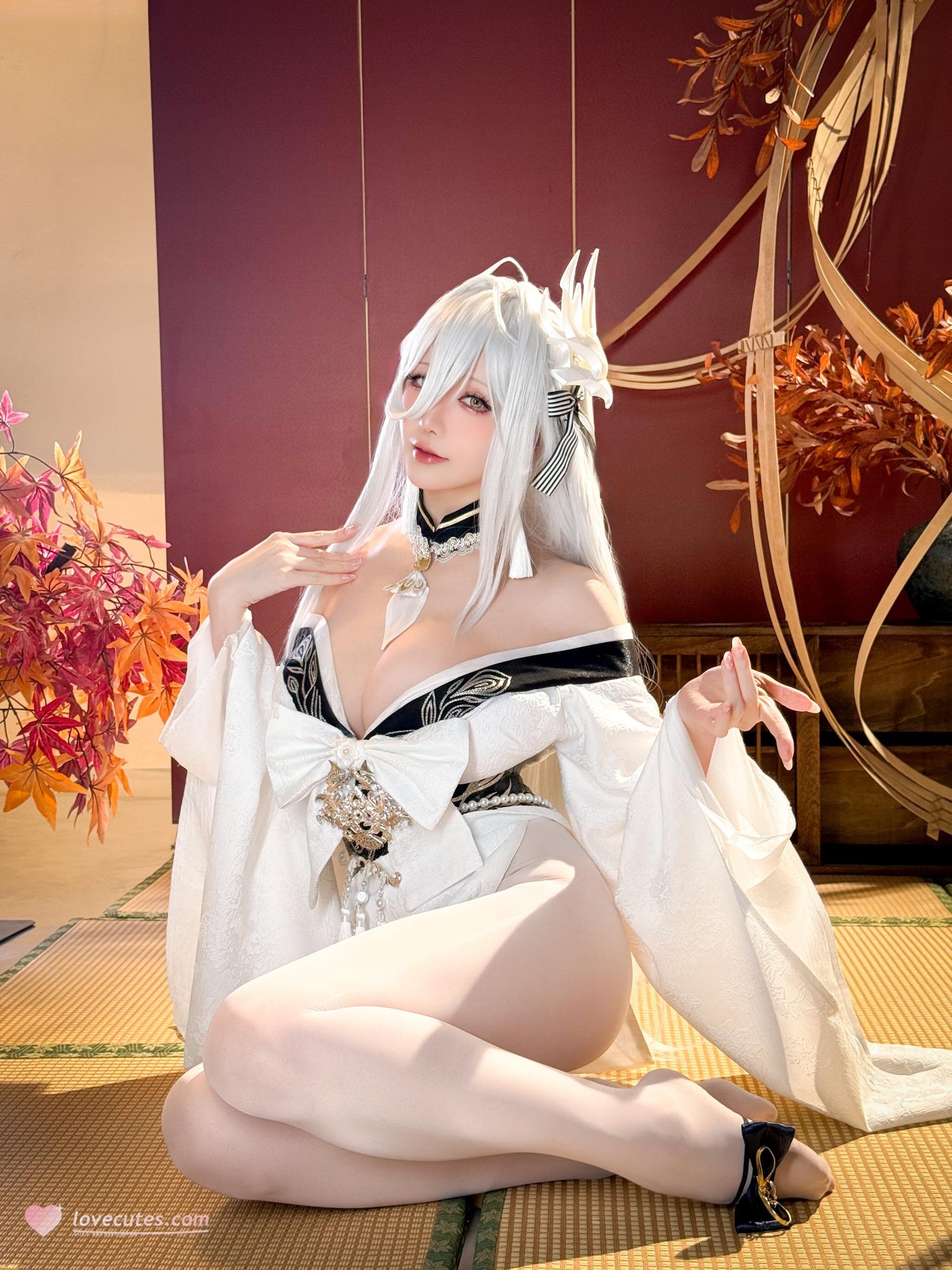 [costume] Hoshilily - Bạch Phượng: Tóc Trắng, Gió Xanh, Ngực Khủng, Chân Dài Gợi Cảm 59P
