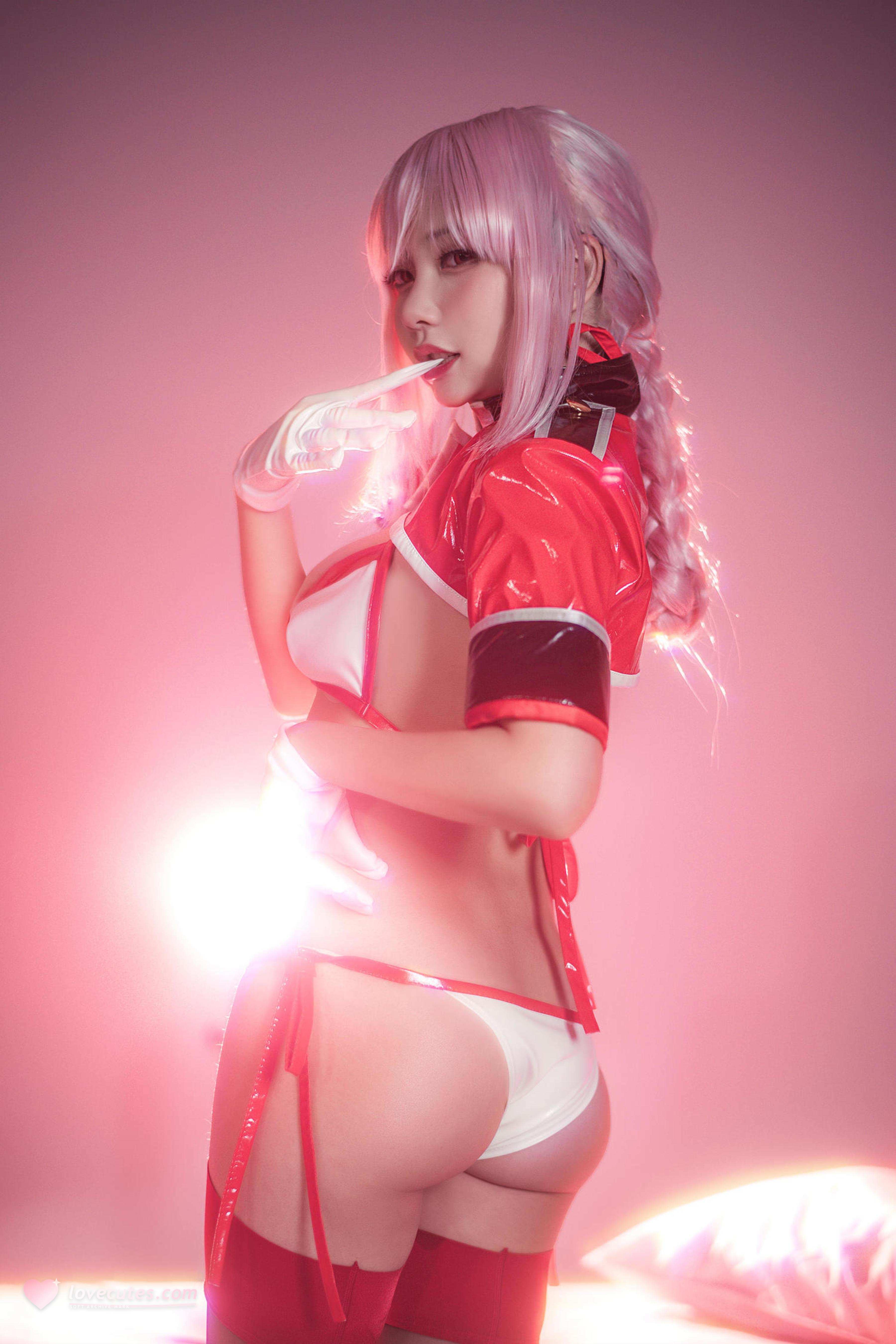 「[cosplay] 是一隻熊仔嗎 - 南丁格爾：粉髮護士裝黑絲巨乳 露臀大尺度 28P」