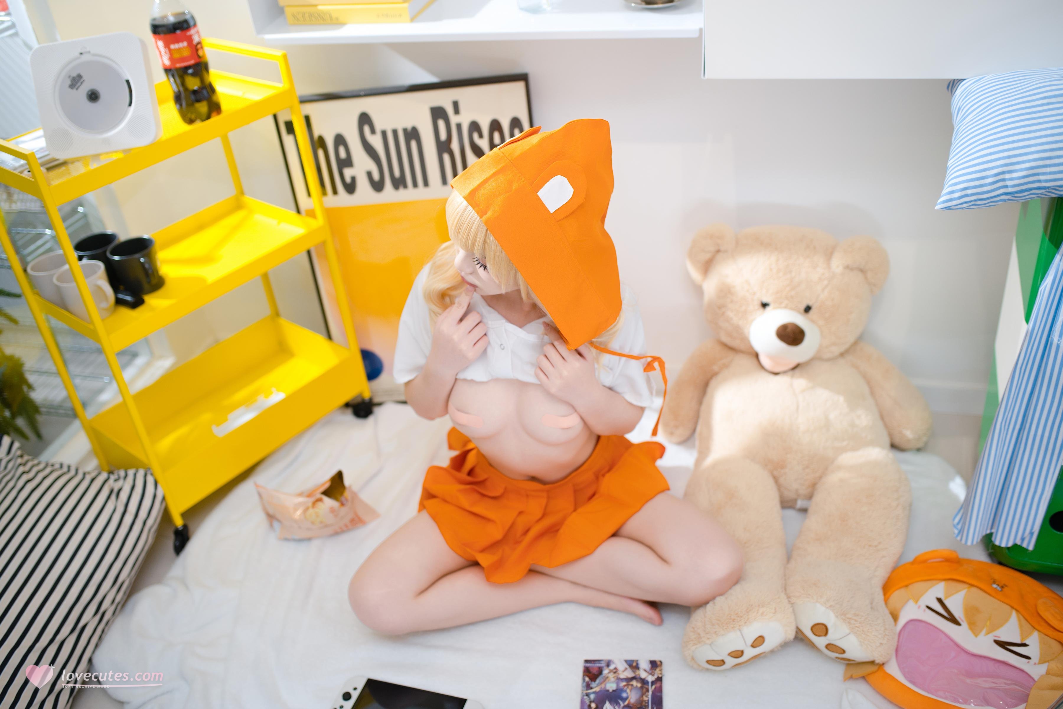 [Cosplay] Bangni - Himouto! Umaru-chan: Orange Cloak, White Stockings, Boldly Revealing 85P5V