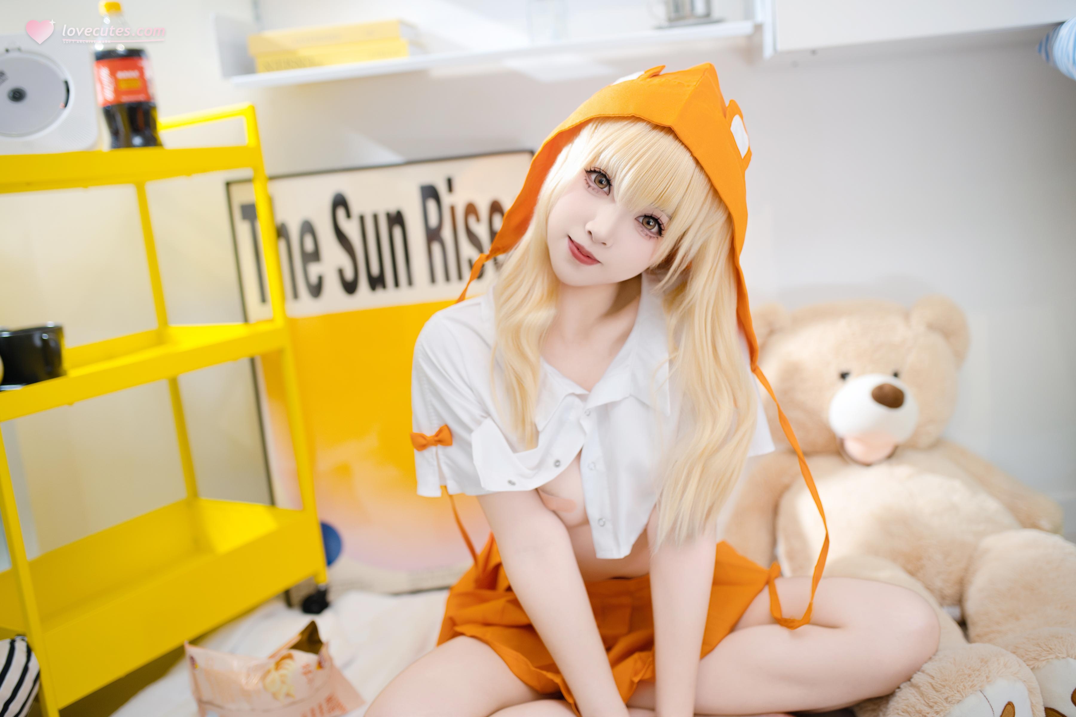 [Cosplay] Bangni - Himouto! Umaru-chan: Orange Cloak, White Stockings, Boldly Revealing 85P5V