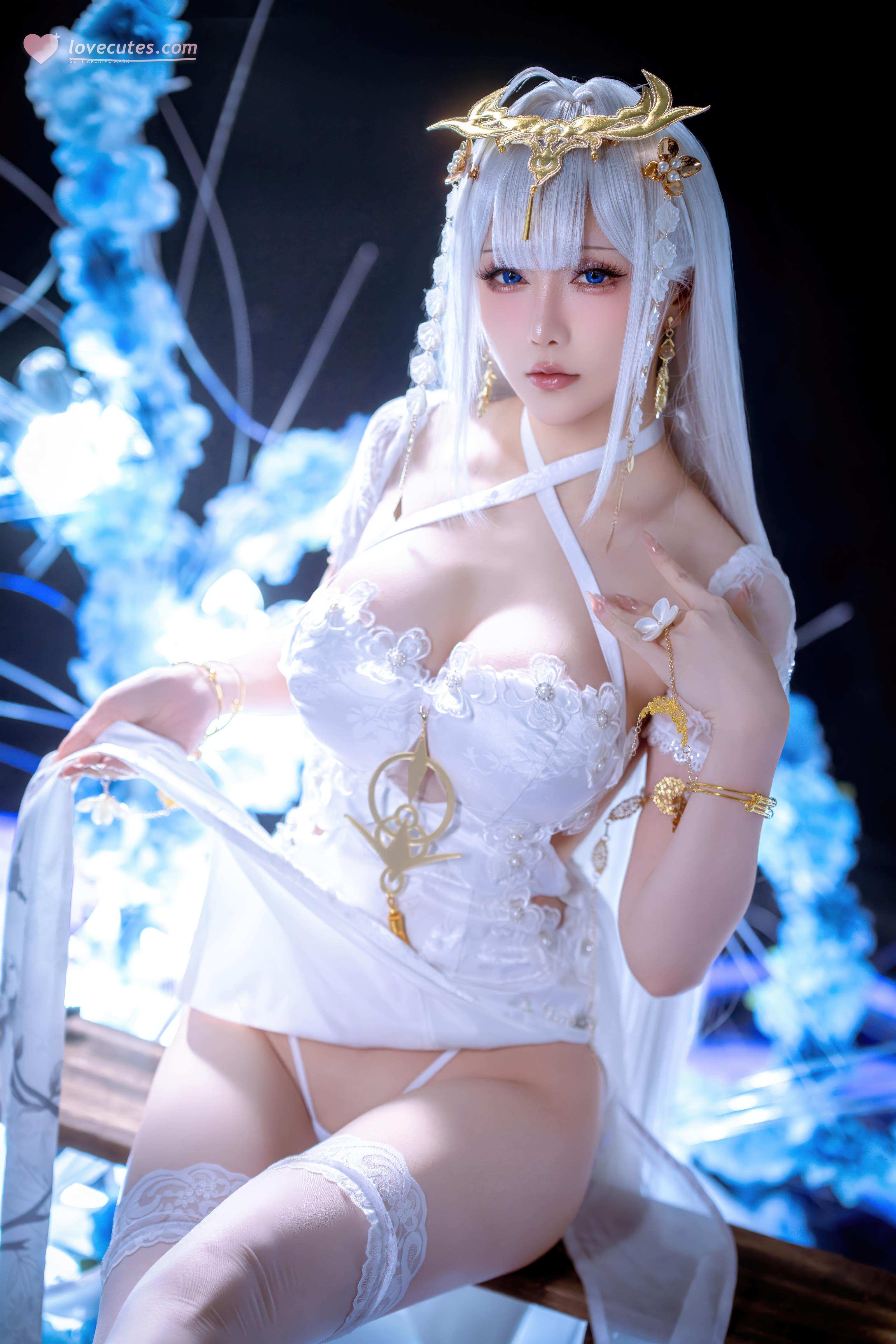 [cospaly] 星之迟迟Hoshilily - 碧藍航線 埃姆登：白髮白絲禮裝巨乳 高衩美腿還原 50P