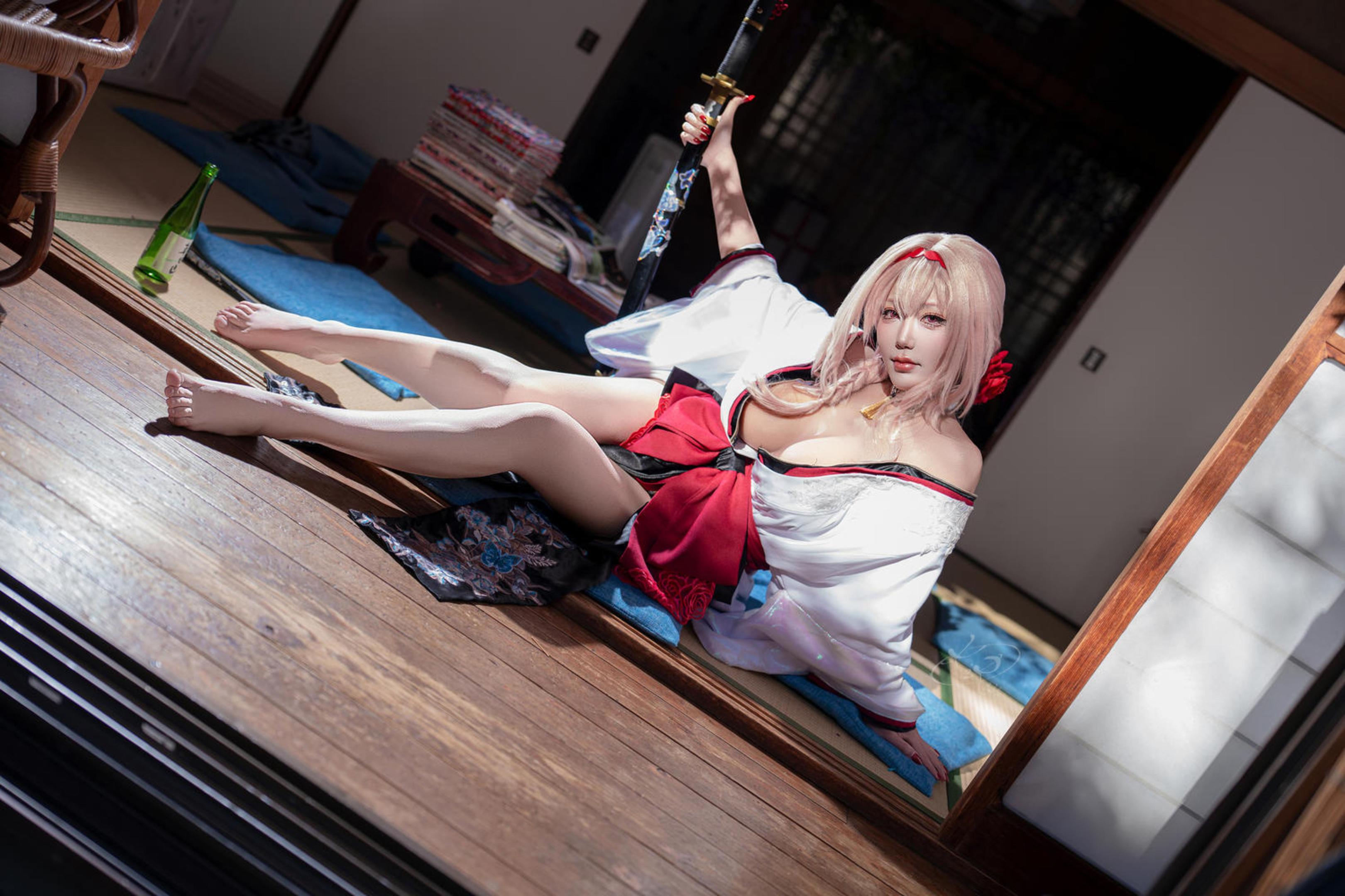 [costume扮演] 切切Celia - Nikke勝利女神 暗影 憧憬之花：粉髮和風露肩 巨乳長腿還原 39P