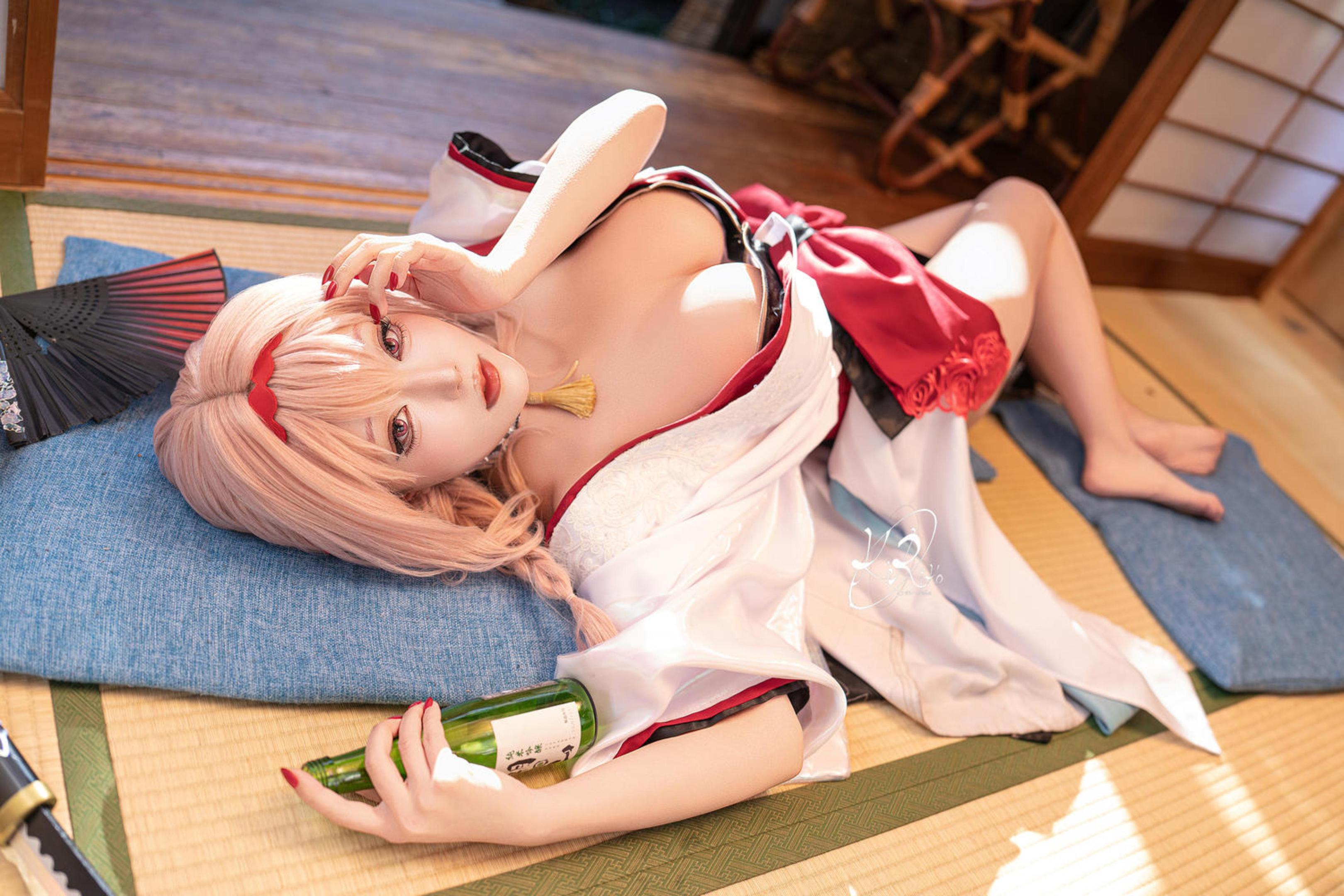 [costume扮演] 切切Celia - Nikke勝利女神 暗影 憧憬之花：粉髮和風露肩 巨乳長腿還原 39P