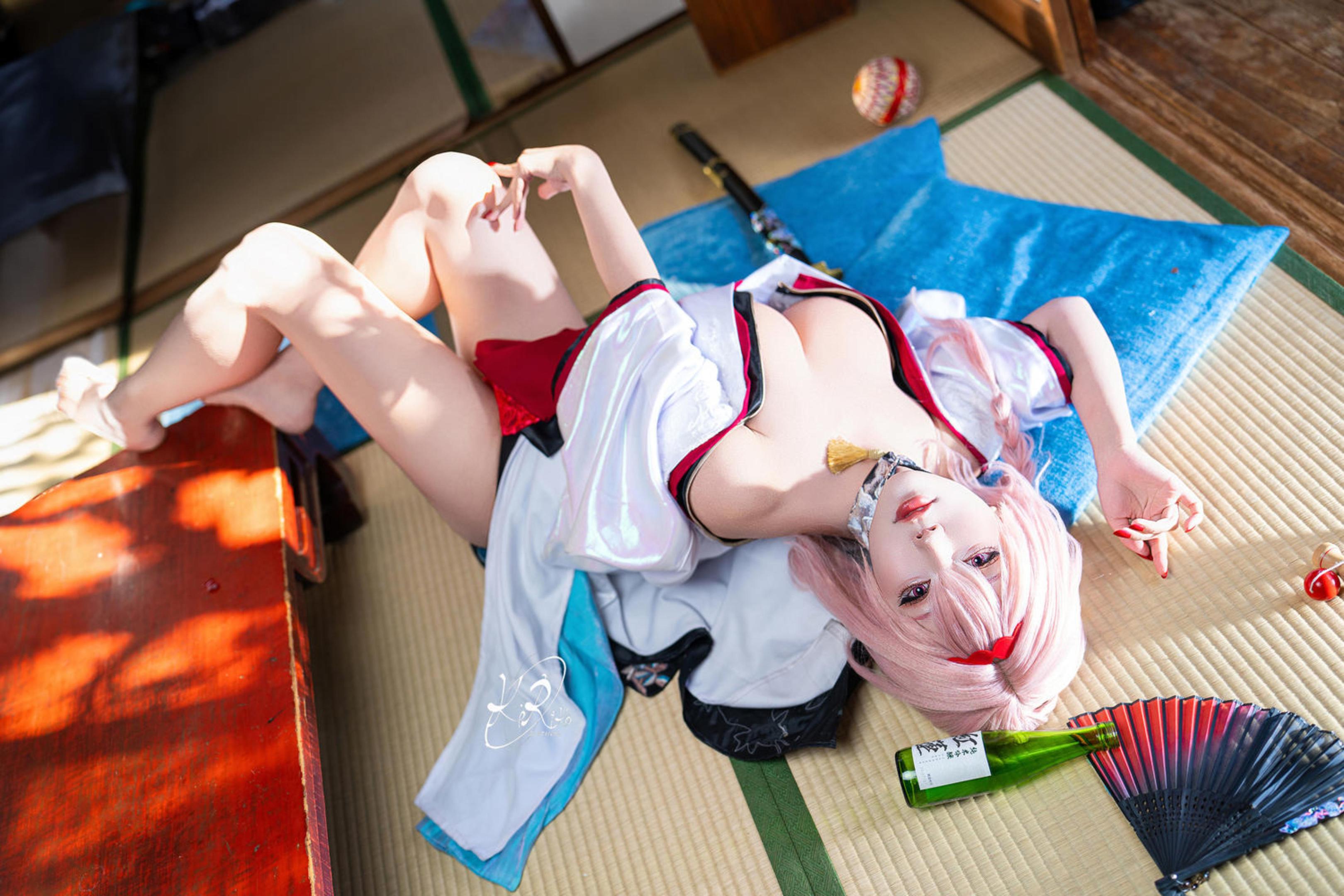 [costume] 切切celia - Nikke勝利女神 暗影 憧憬の花：粉髪と風露肩、巨乳長腿の再現 39P
