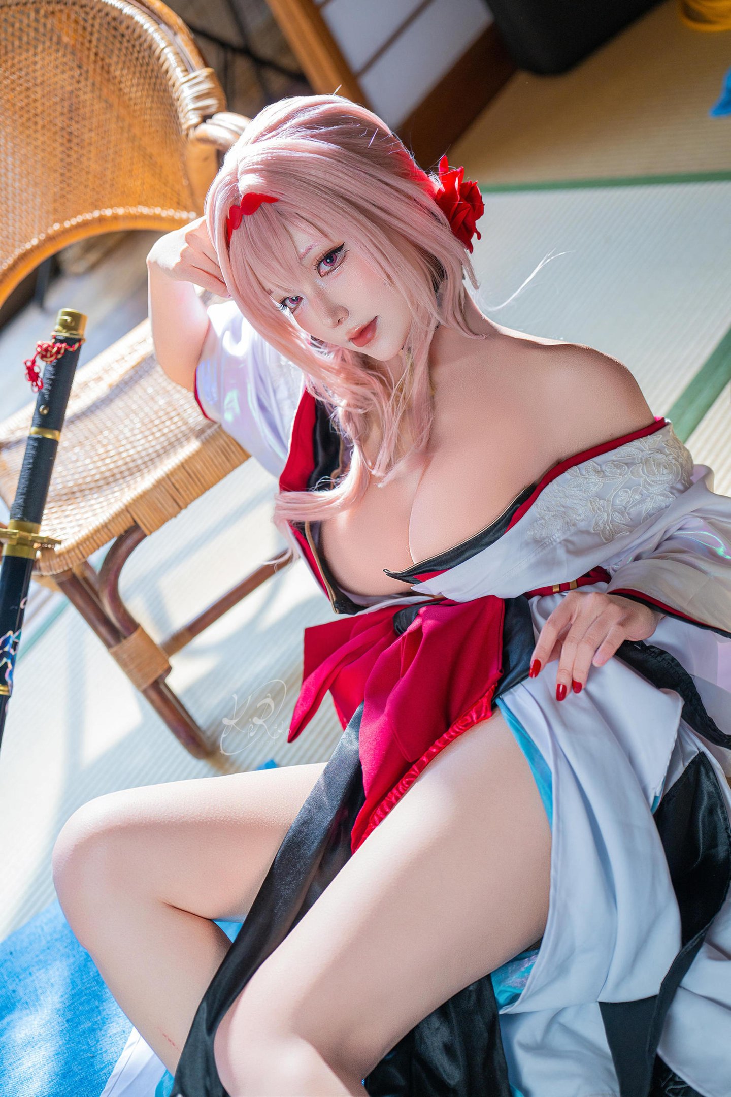 [costume] 切切celia - Nikke勝利女神 暗影 憧憬の花：粉髪と風露肩、巨乳長腿の再現 39P