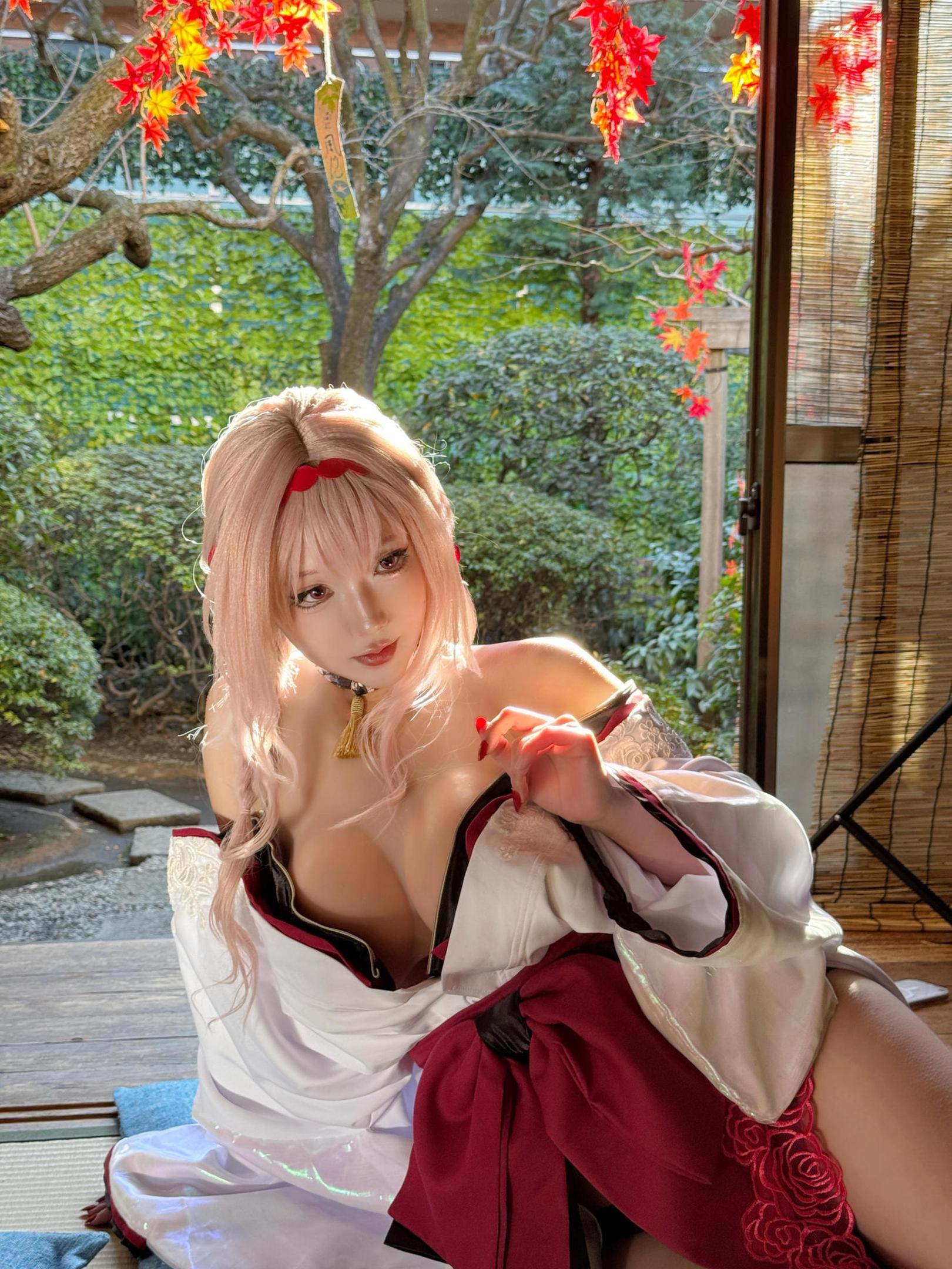 [costume] 切切celia - Nikke勝利女神 暗影 憧憬の花：粉髪と風露肩、巨乳長腿の再現 39P