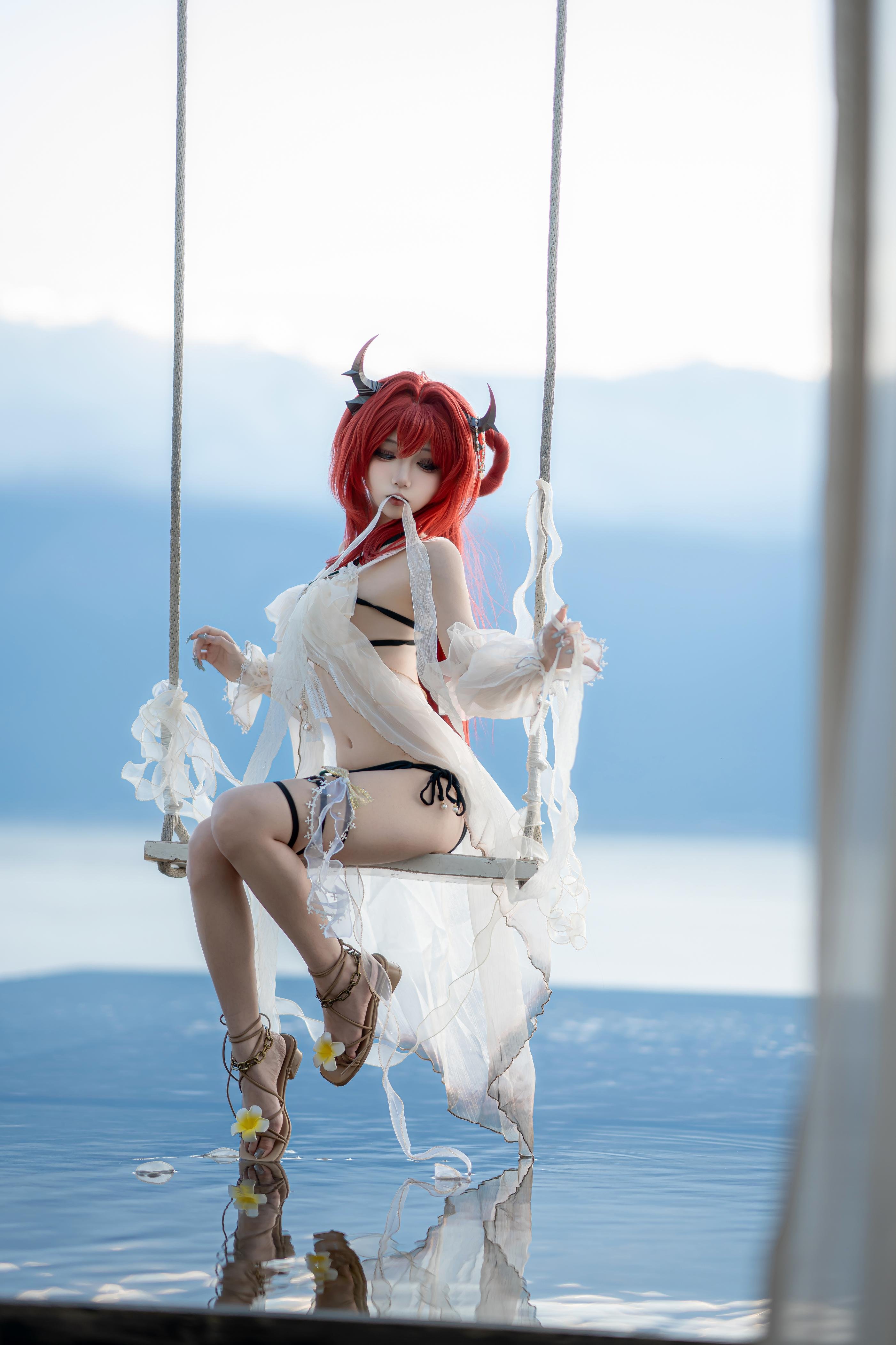 '[cosplay] 纸悦Etsu_ko - 明日方舟 史尔特尔 Bikinis: Tái hiện cảnh nước nhẹ nhàng của ác quỷ tóc đỏ 37P'