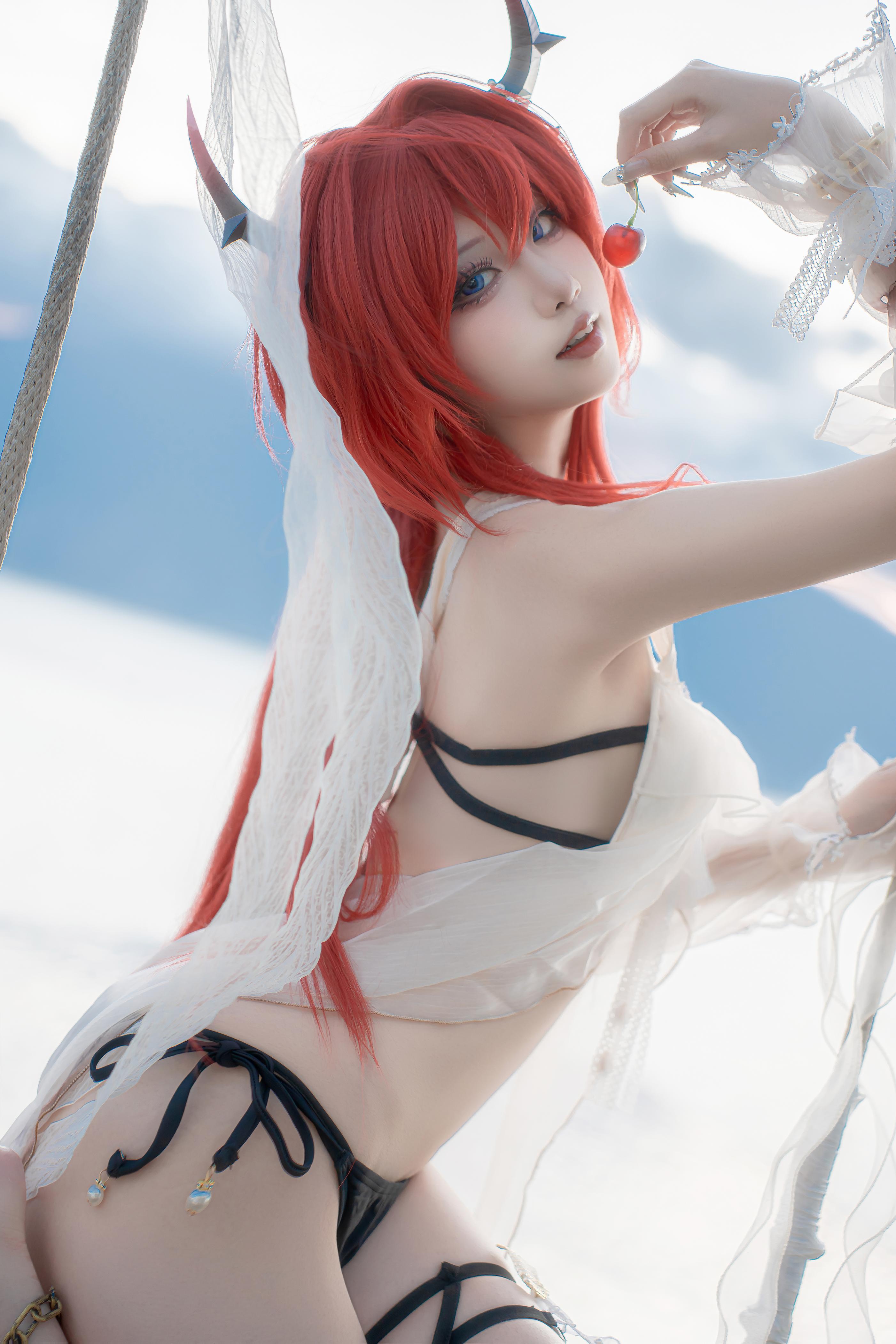 '[cosplay] 纸悦Etsu_ko - 明日方舟 史尔特尔 Bikinis: Tái hiện cảnh nước nhẹ nhàng của ác quỷ tóc đỏ 37P'