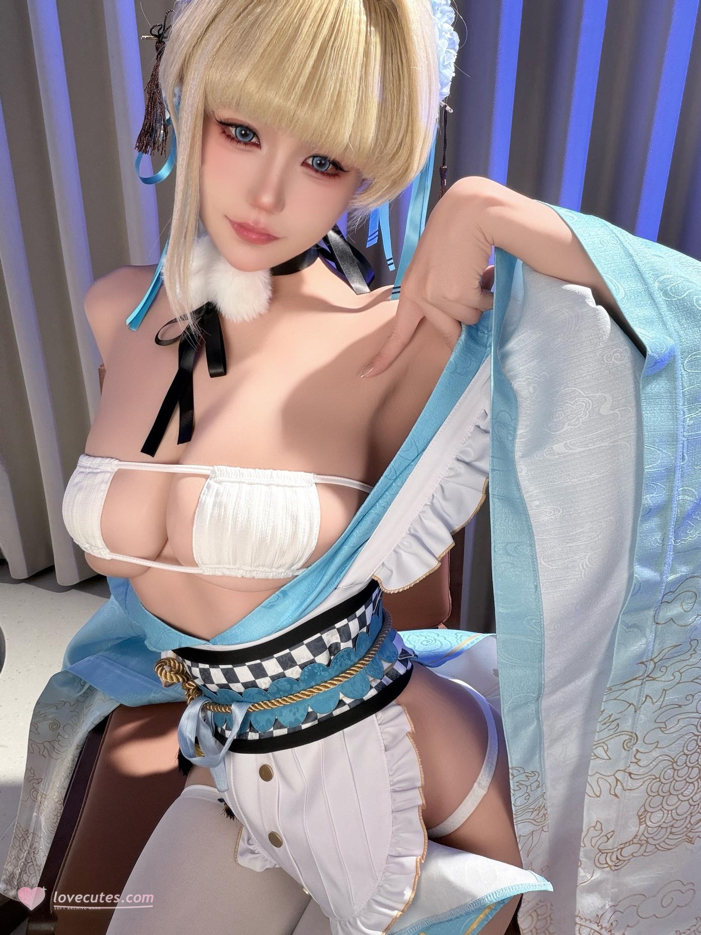 [私房] 小仓千代w - Cô Nina: Bộ đồ hầu gái xanh trắng, mông cong, ngực khủng 65P