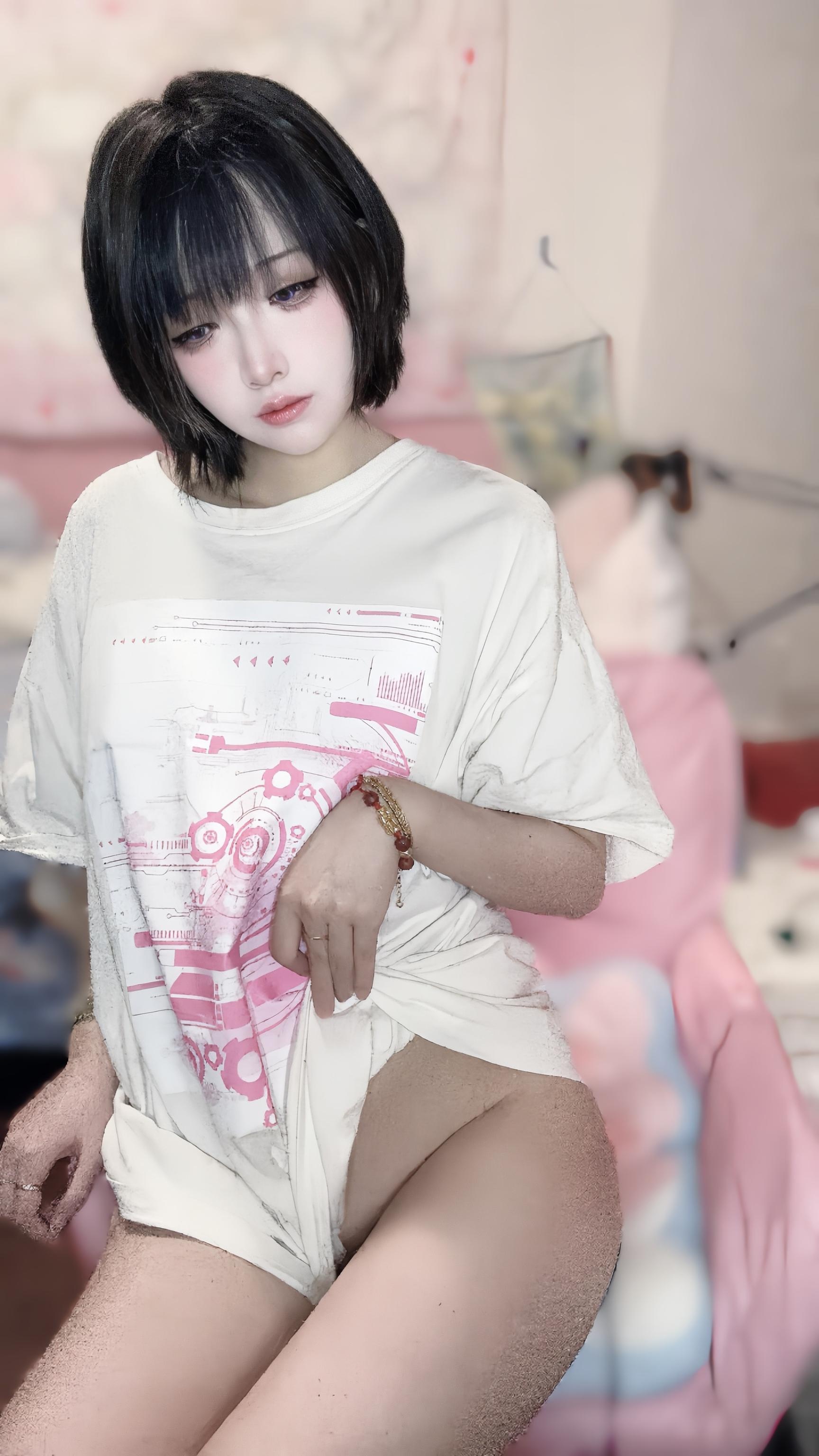 [私房] 疯猫ss - 2025年6月会員限定：自宅撮影のセクシー下着＆白いストッキング美脚60P3V