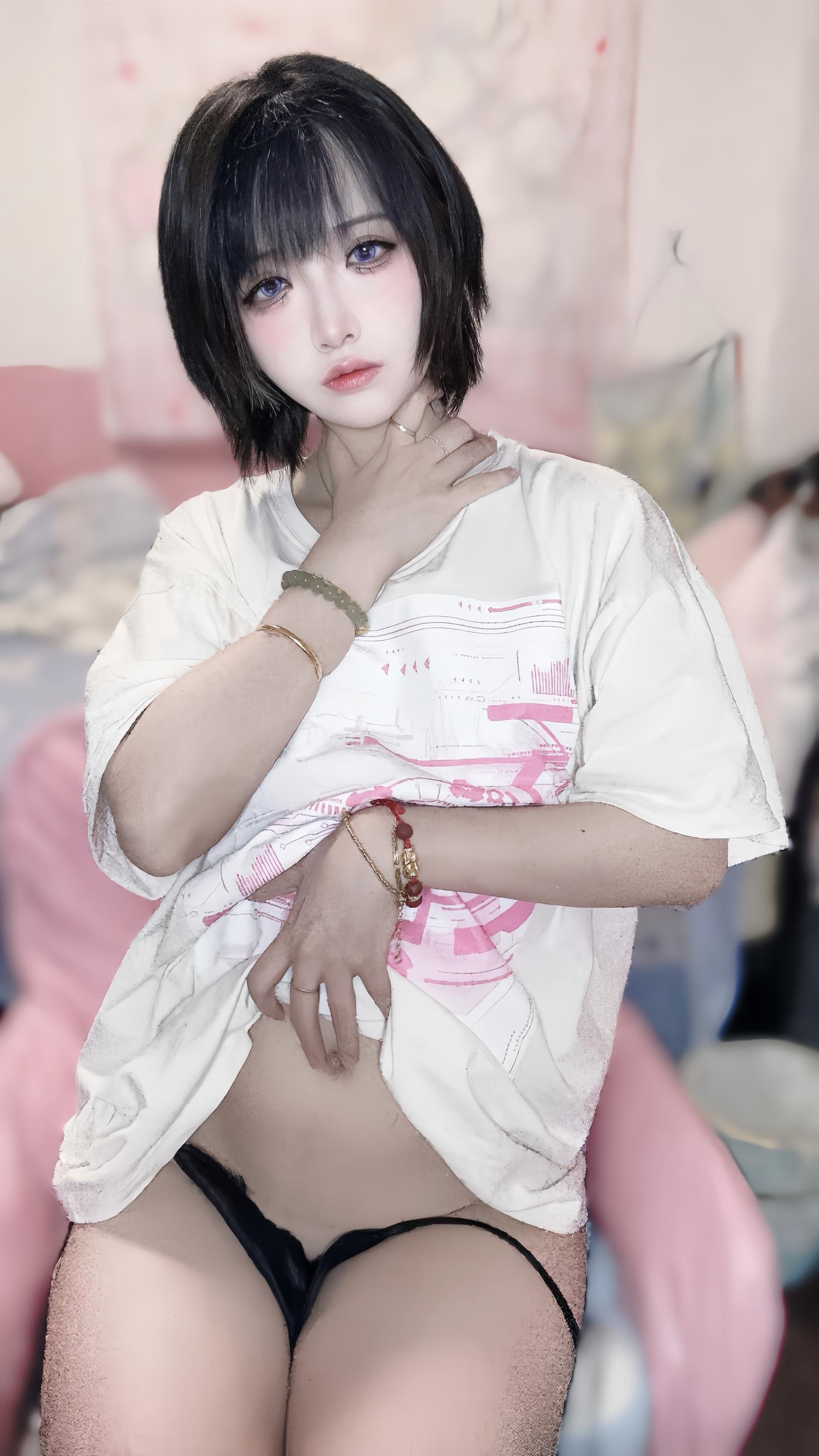 [私房] 疯猫ss - 2025年6月会員限定：自宅撮影のセクシー下着＆白いストッキング美脚60P3V