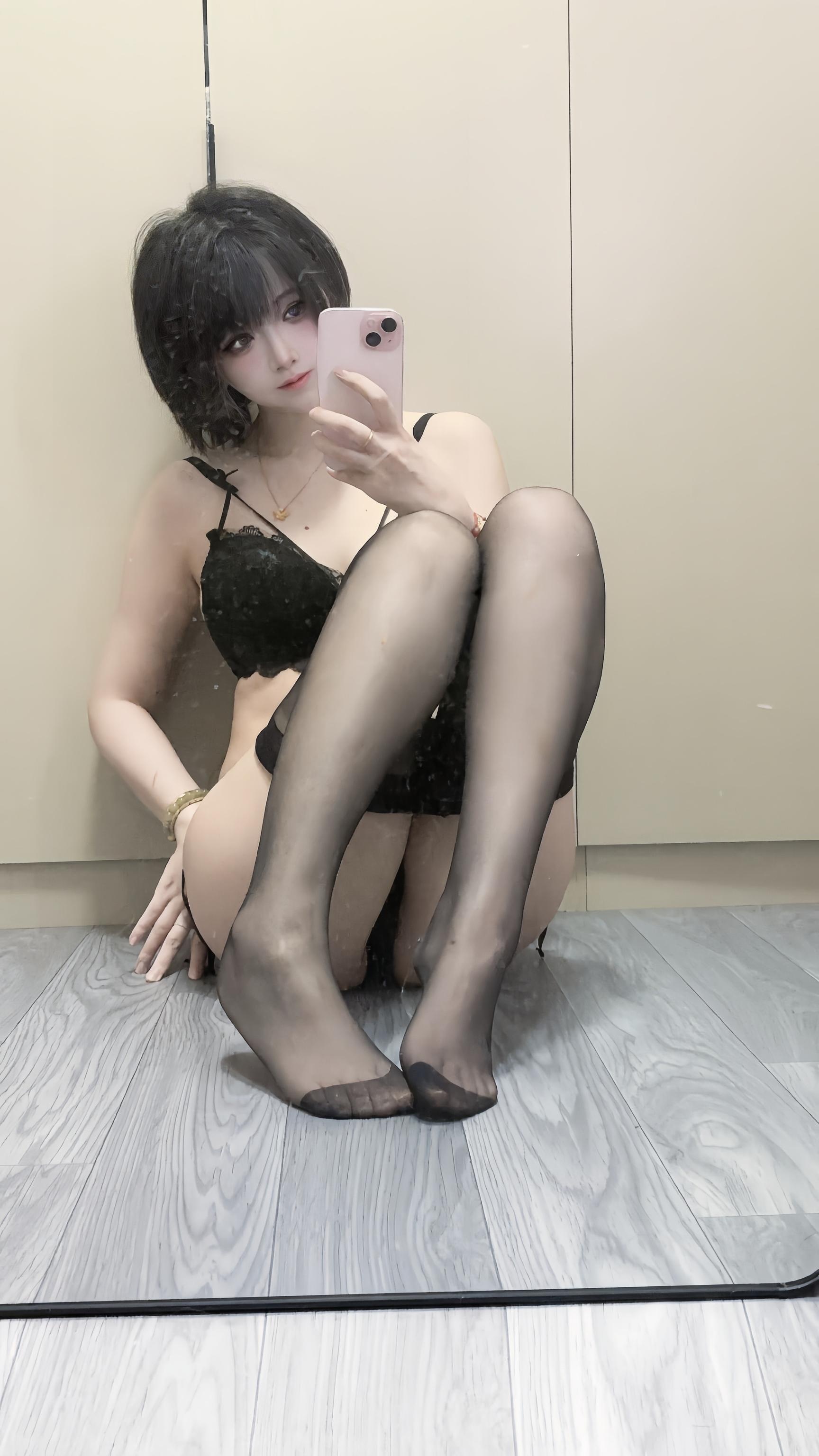 [Private] Crazy Cat ss - June 2025 Membership Subscription: Home Selfies in Lingerie, Exposed Points, Stunning Thighs, 60P3V
