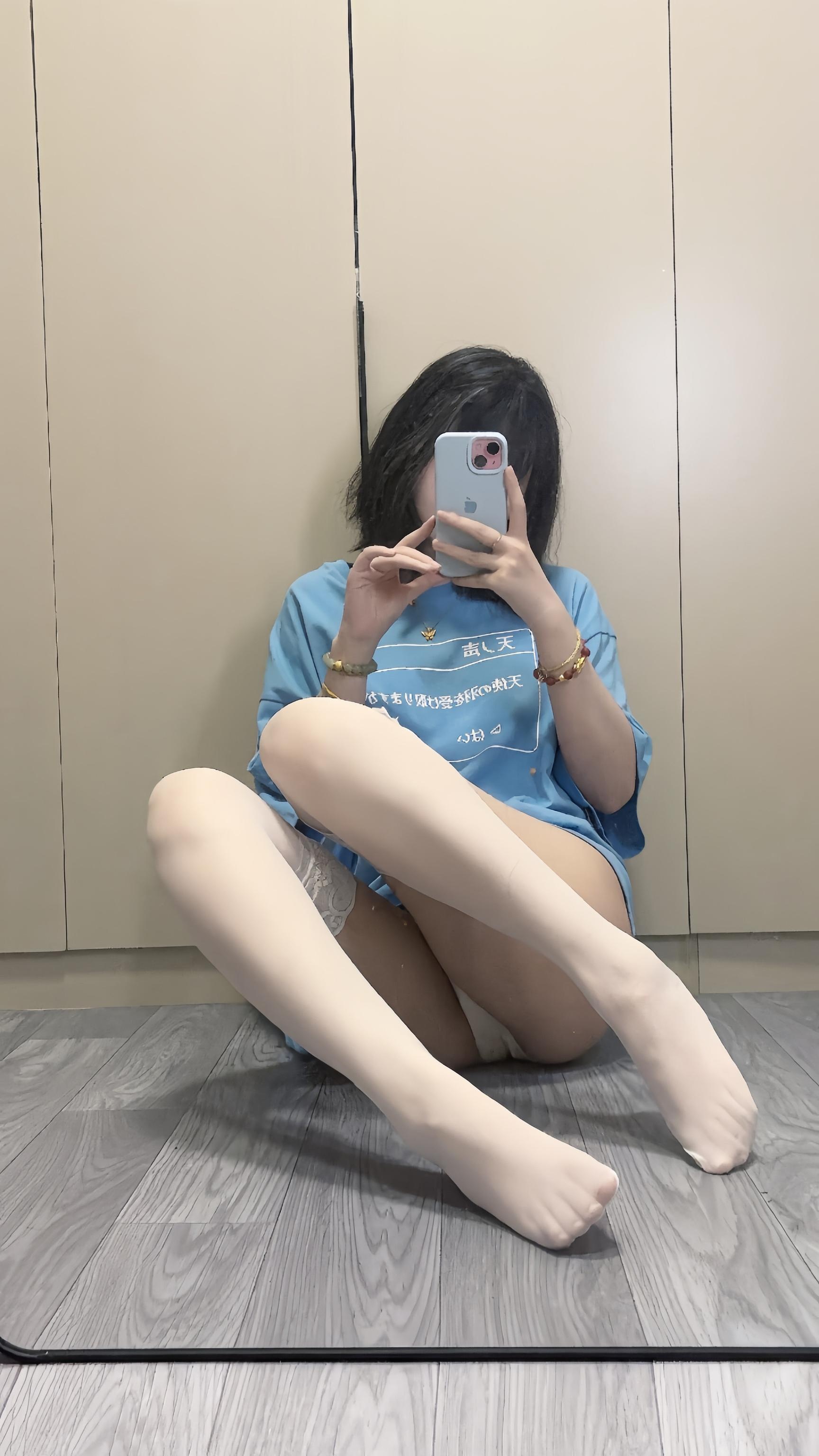 [私房] 疯猫ss - 2025年6月会員限定：自宅撮影のセクシー下着＆白いストッキング美脚60P3V