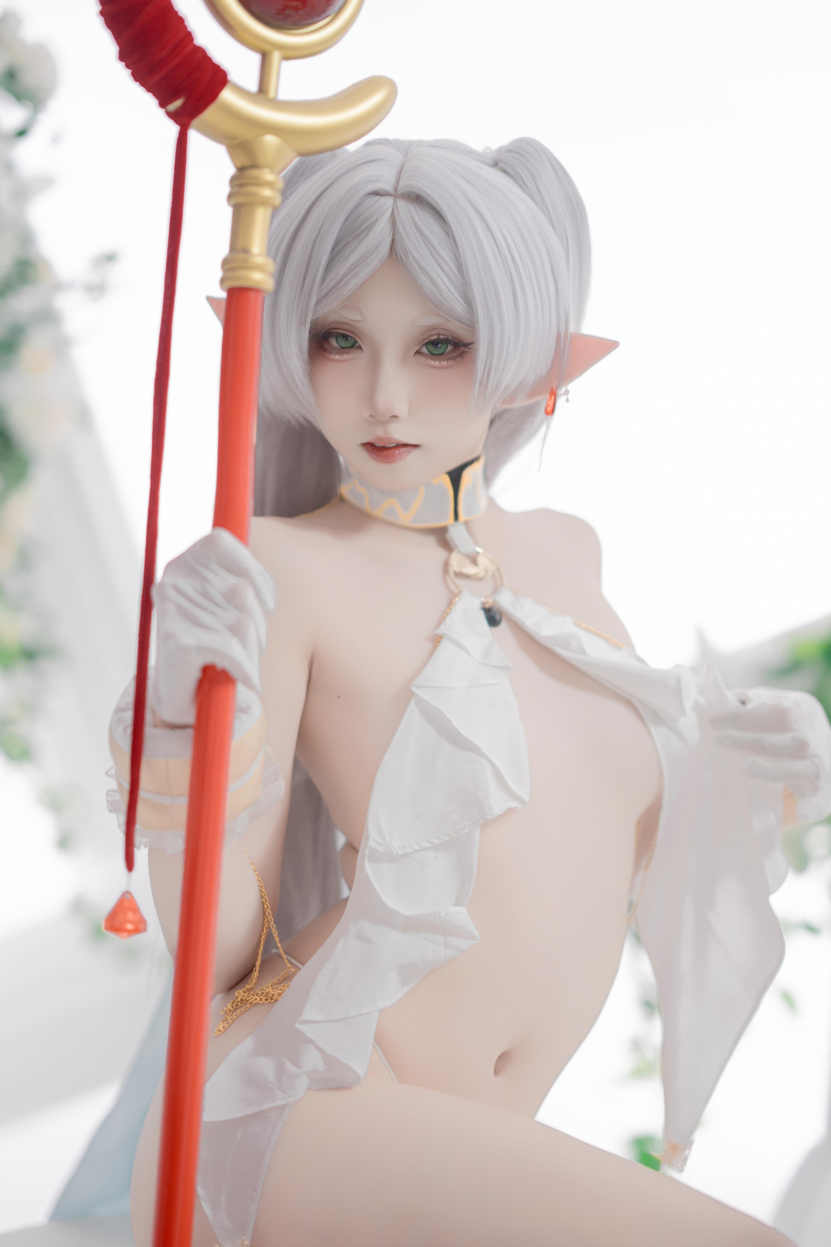 [Cosplay] Zhi Yue Etsu_ko - Fateful Flare: Silver-Haired Elf Dancer in Sheer Veil - 73P