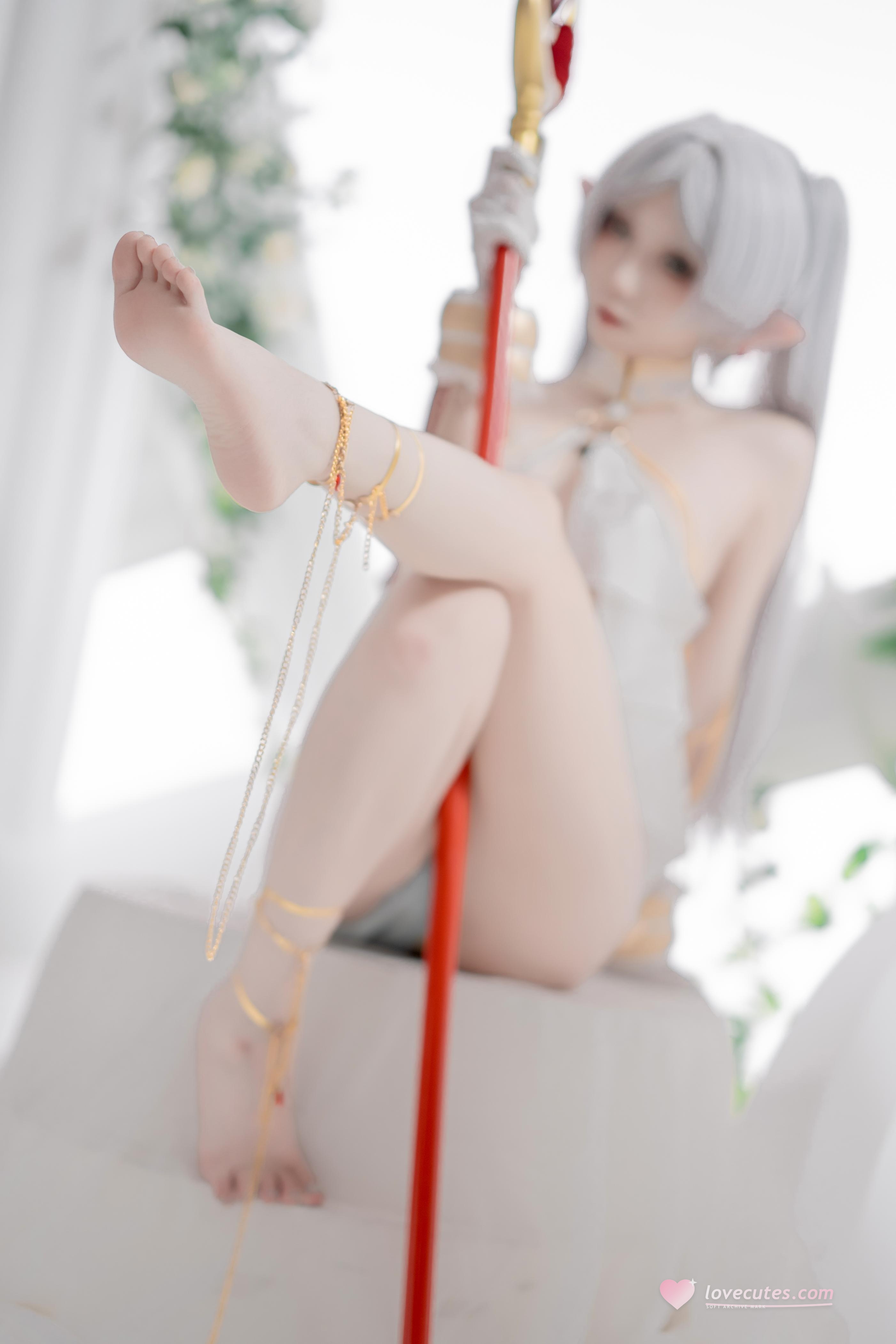 [Cosplay] Zhi Yue Etsu_ko - Fateful Flare: Silver-Haired Elf Dancer in Sheer Veil - 73P