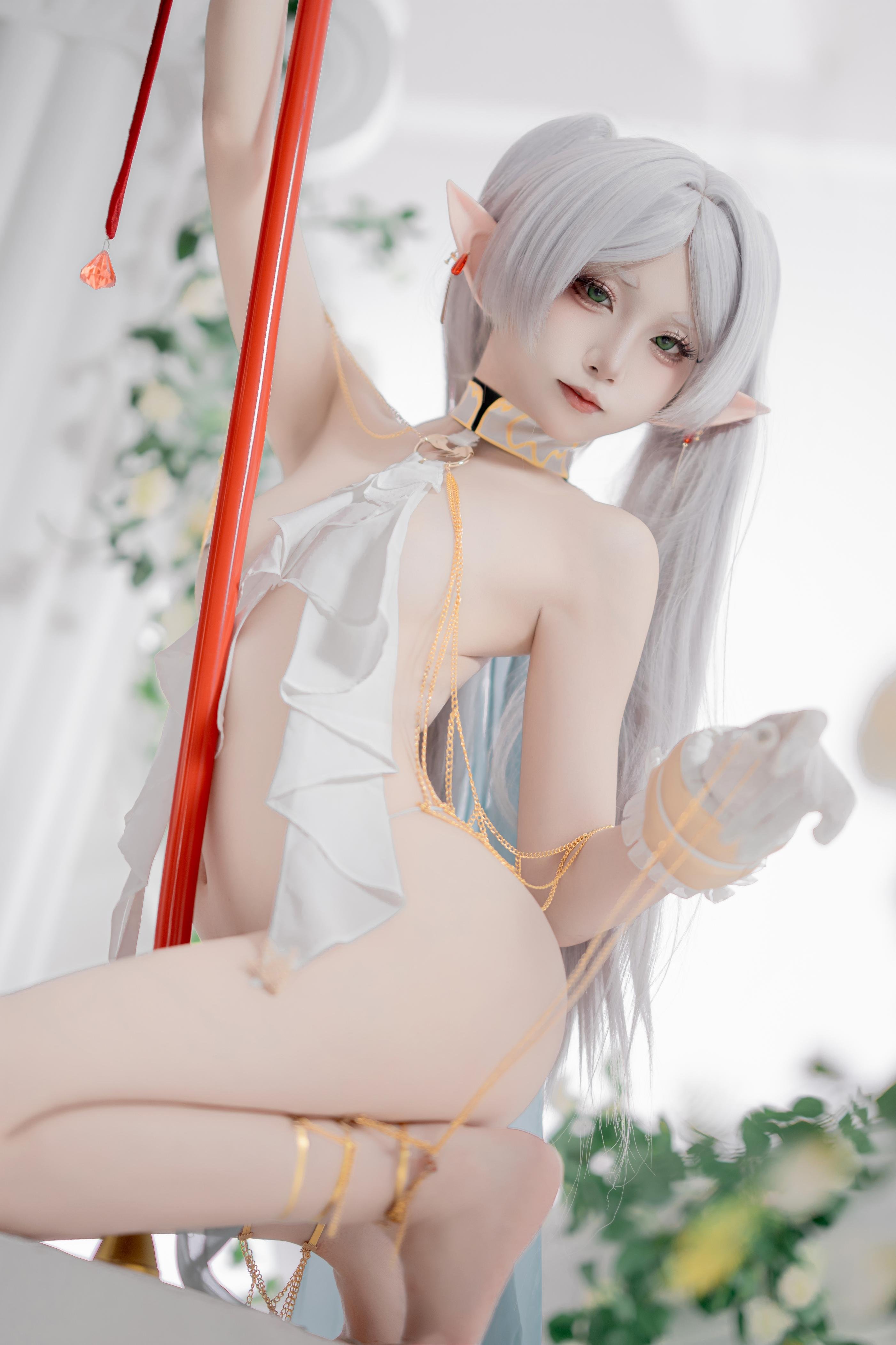 [Cosplay] Zhi Yue Etsu_ko - Fateful Flare: Silver-Haired Elf Dancer in Sheer Veil - 73P