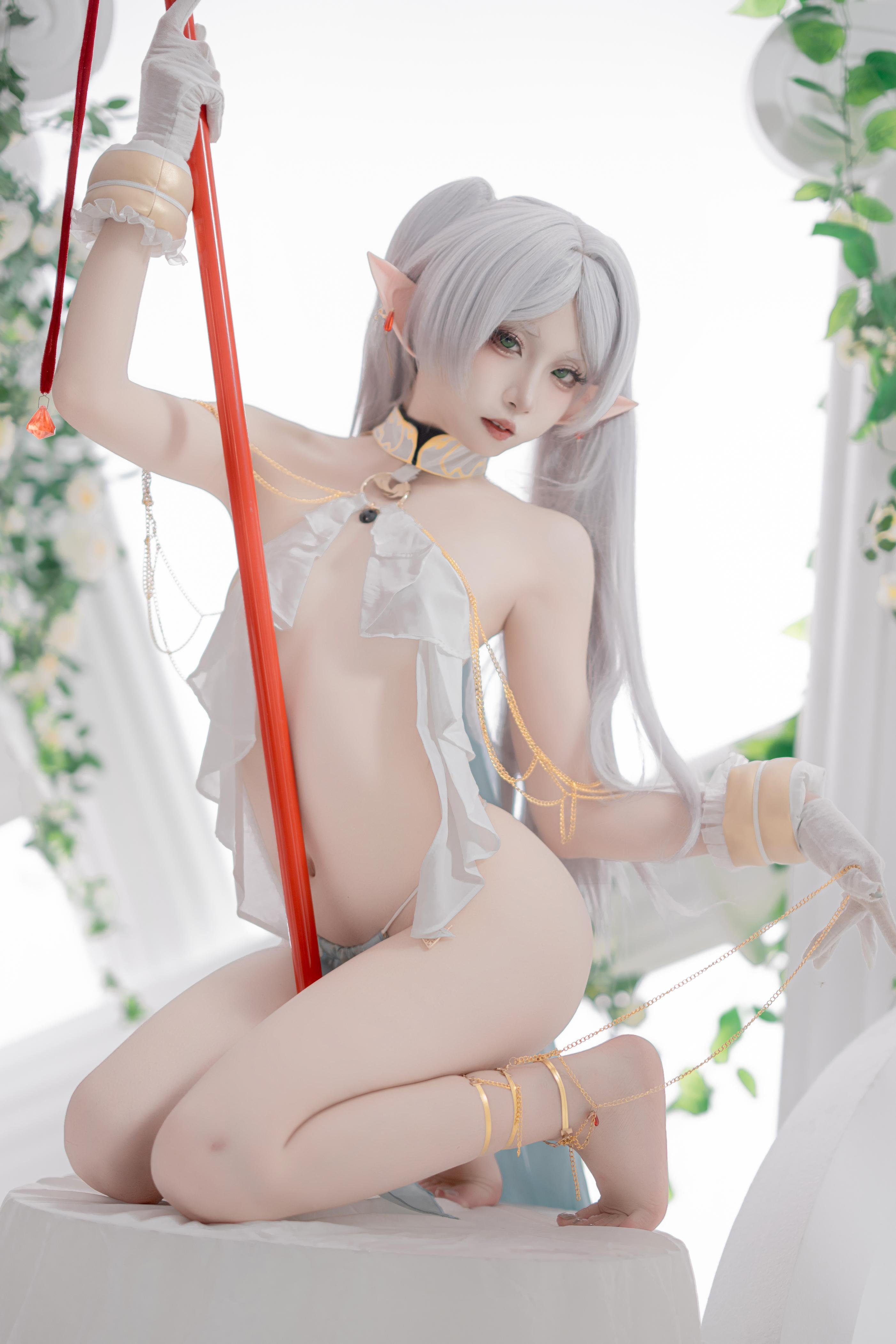 [Cosplay] Zhi Yue Etsu_ko - Fateful Flare: Silver-Haired Elf Dancer in Sheer Veil - 73P