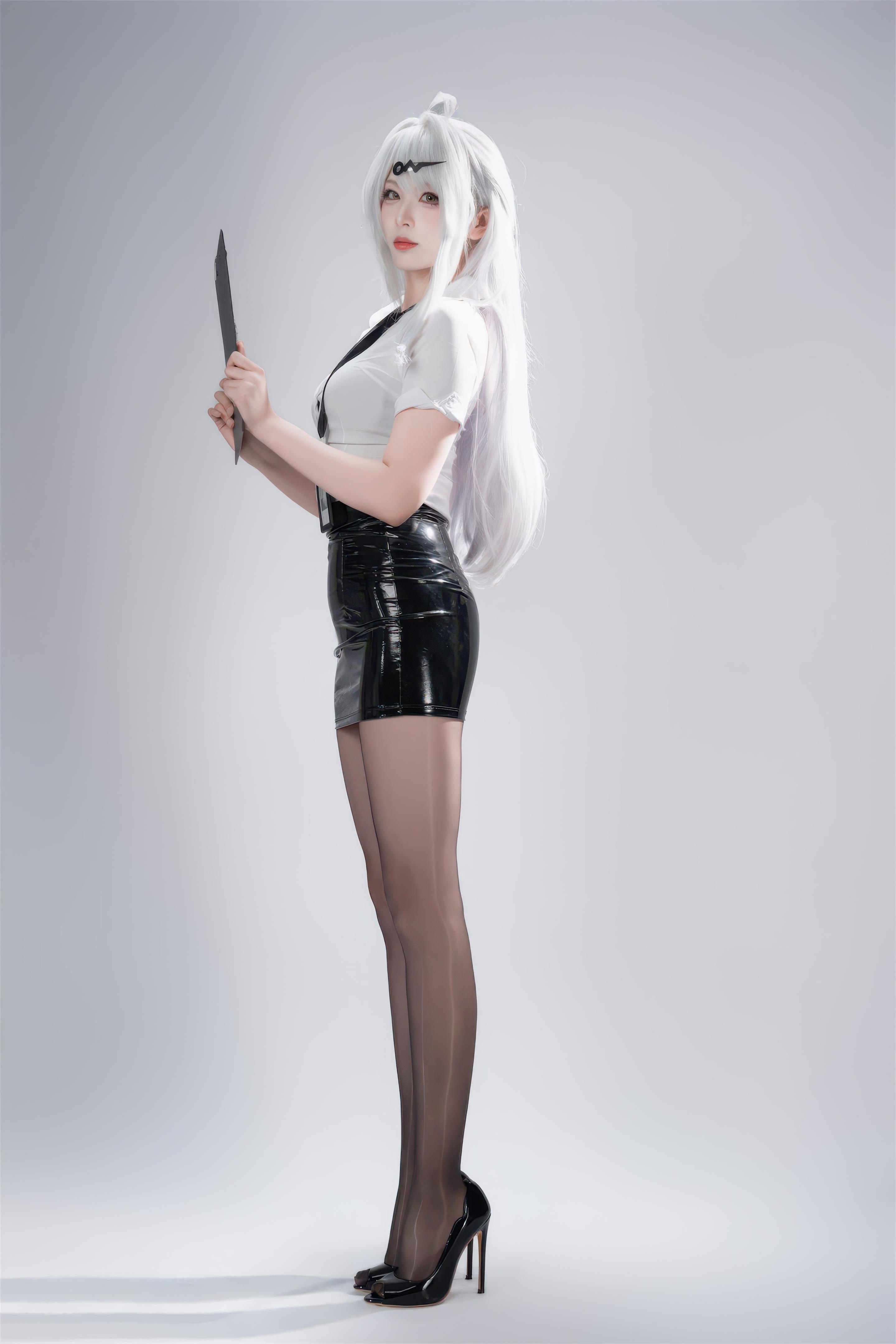 [costume hóa] Xuân Tiêu Học Tỷ - Tuyệt Khu Không - Nghi Huyền Mặc Hình Ảnh Truy Tìm OL: Tóc Trắng, Tất Đen, Áo Da, Chân Dài, Phục Hồi 100P