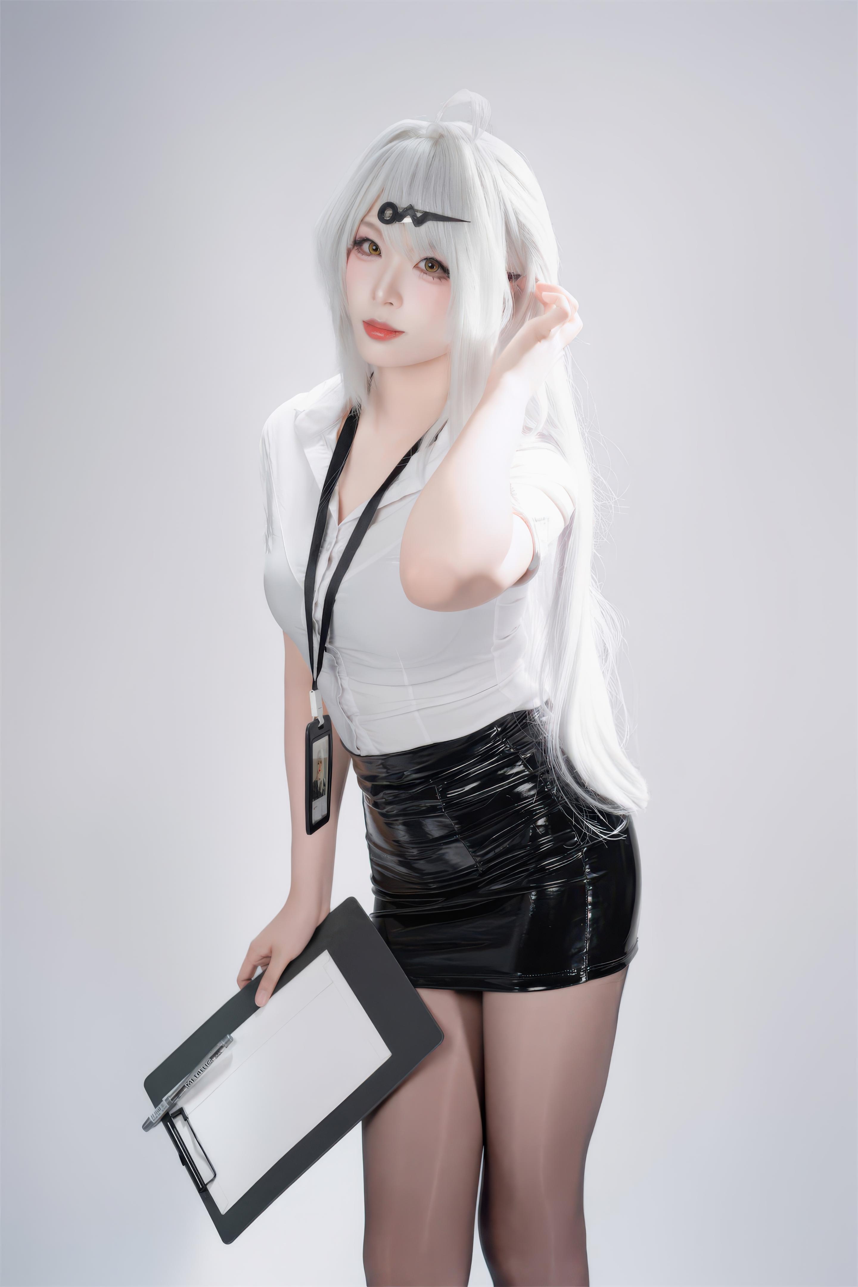 [costume hóa] Xuân Tiêu Học Tỷ - Tuyệt Khu Không - Nghi Huyền Mặc Hình Ảnh Truy Tìm OL: Tóc Trắng, Tất Đen, Áo Da, Chân Dài, Phục Hồi 100P