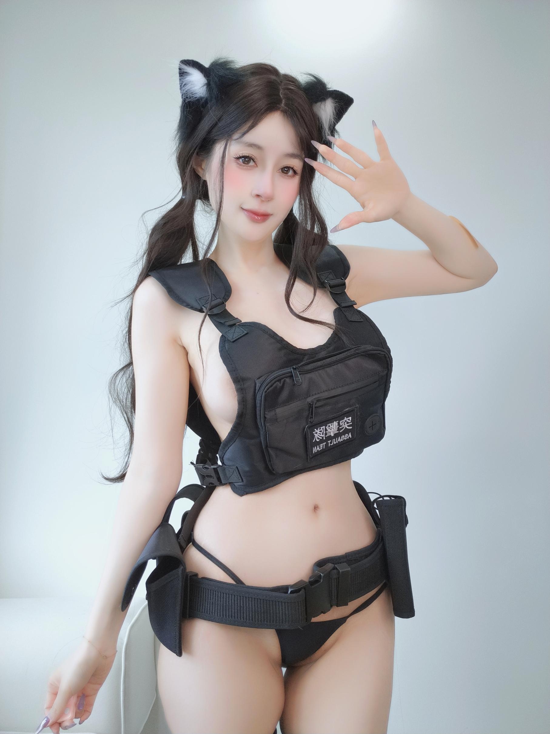 [Private] Silver 81 - Selfies Vol. 098: Cat Ear See-Through Lingerie, Big Breasts & Curvy Hips Selfies 98P9V