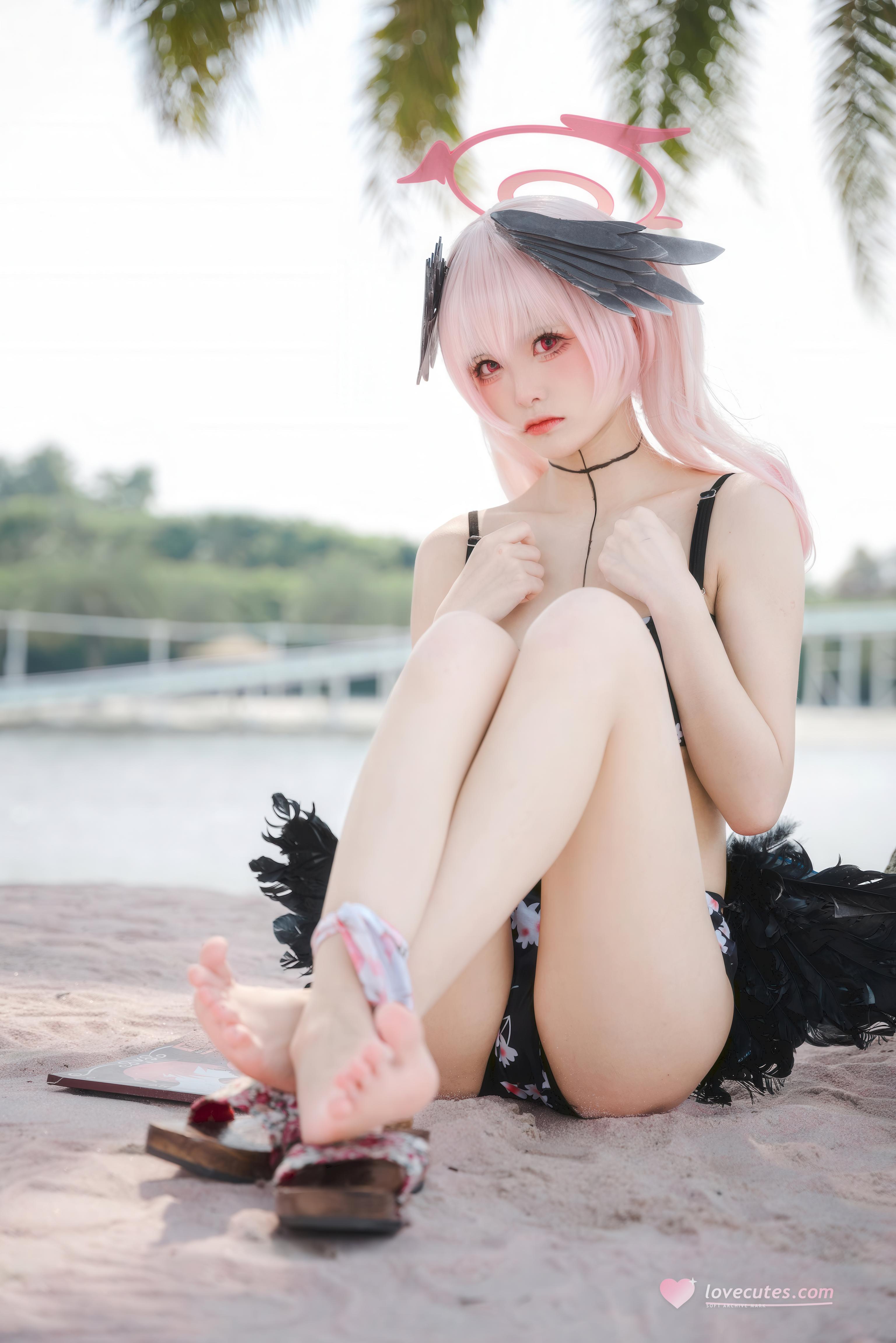 [Cosplay] Jiushi Qimei - Azur Lane Koharu Swimsuit: Beach Black Swimsuit Character Recreation 27P