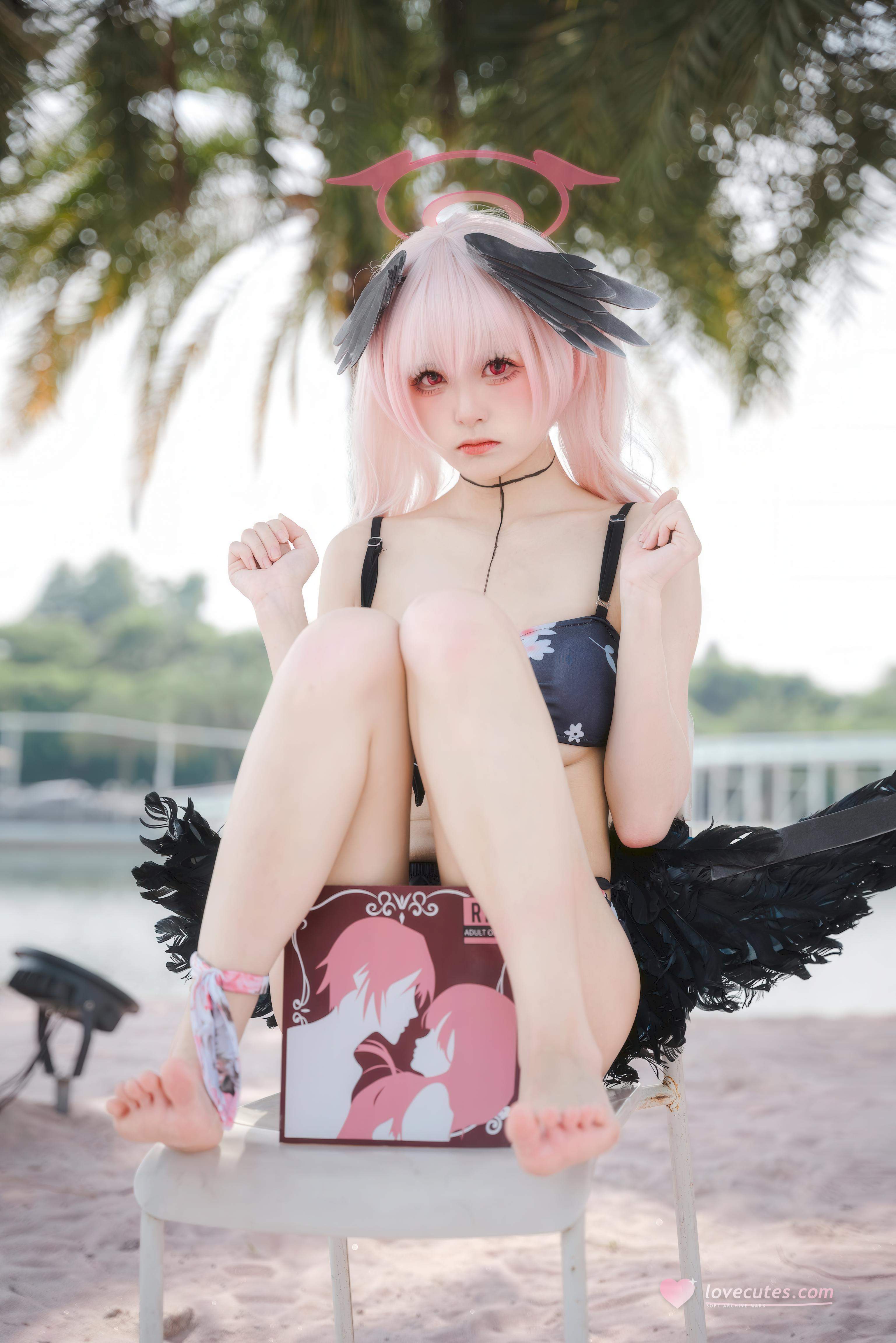[Cosplay] Jiushi Qimei - Azur Lane Koharu Swimsuit: Beach Black Swimsuit Character Recreation 27P
