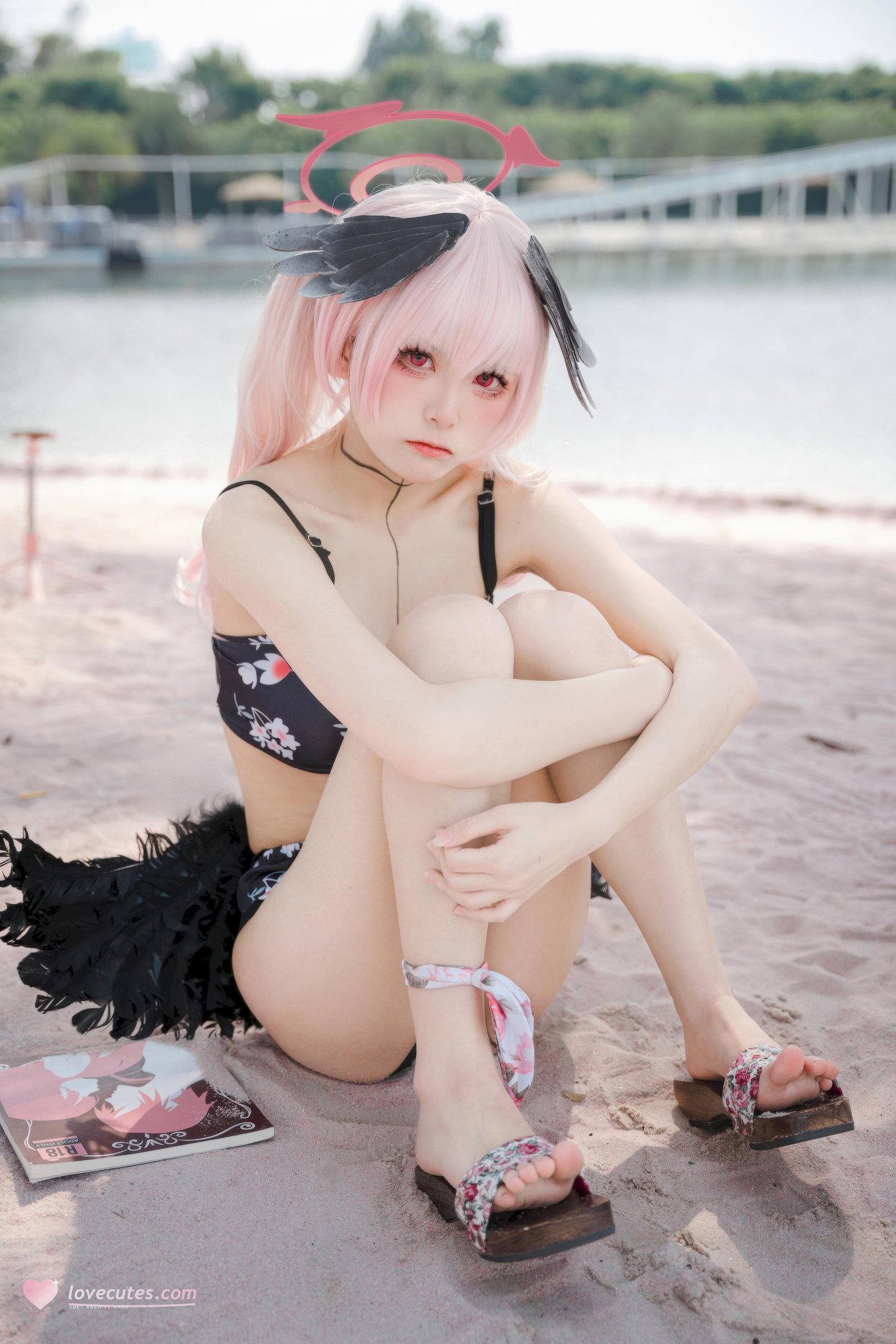 [Cosplay] Jiushi Qimei - Azur Lane Koharu Swimsuit: Beach Black Swimsuit Character Recreation 27P