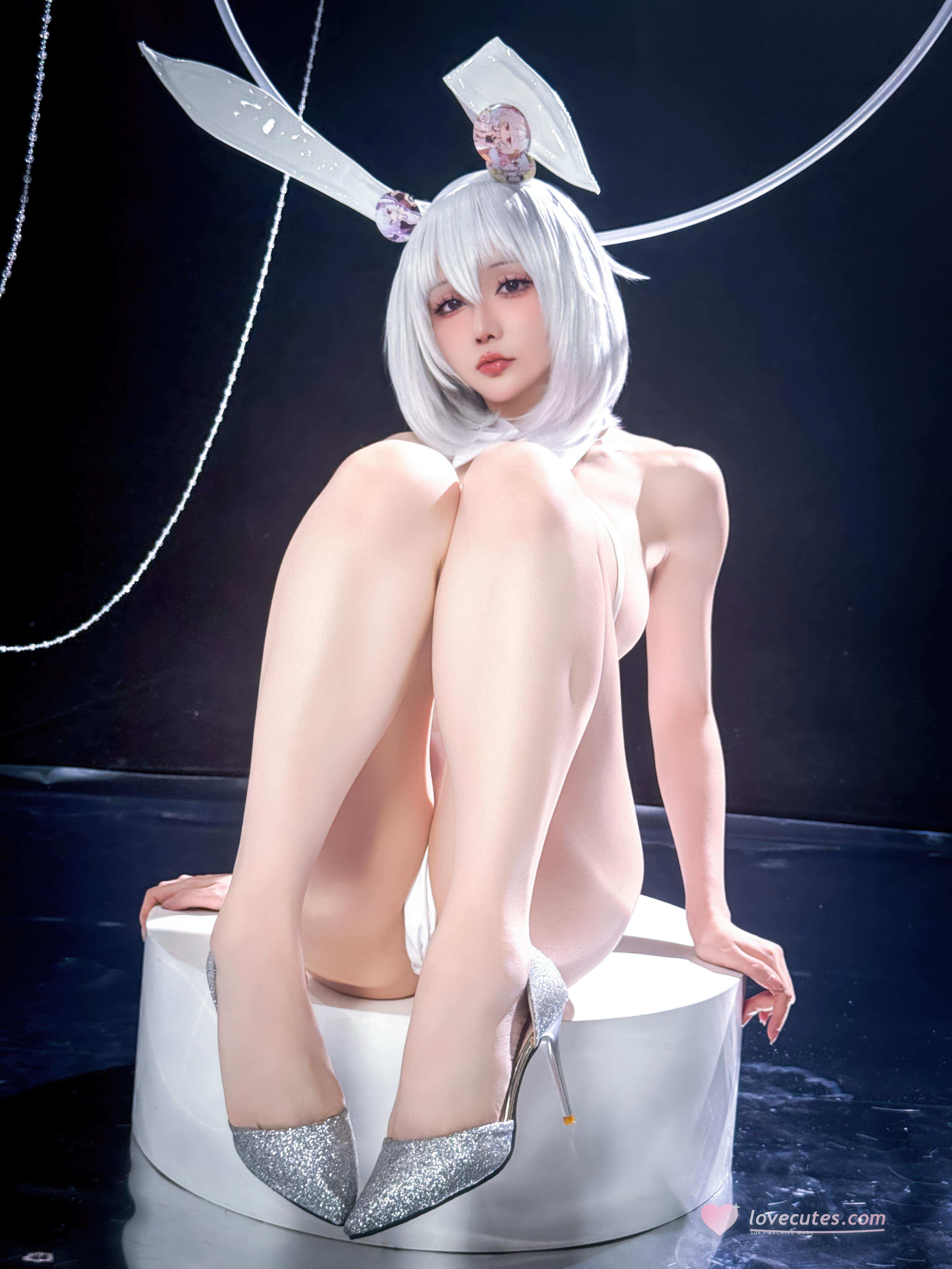 [costumeプレイ] 星之迟迟Hoshilily - 碧蓝航线 天狼星：白ウサギ女郎 白ストッキング 巨乳 露出美脚再現 58P