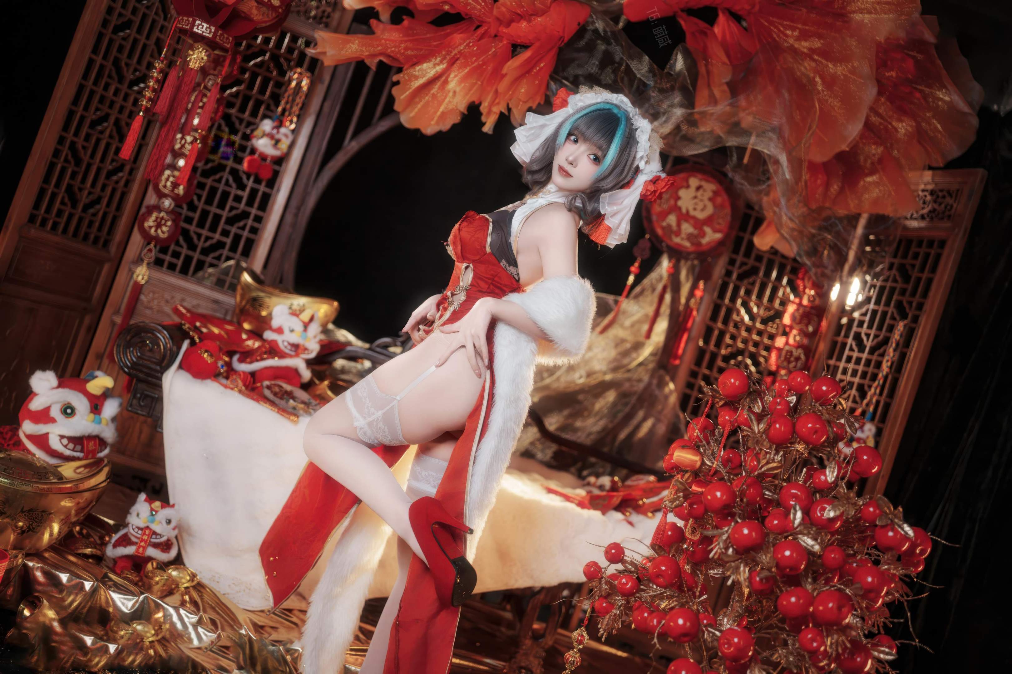 '[cosplay] Bangni邦尼 - 碧蓝航线柴郡 Tết Nguyên Đán: Áo Dài Đỏ, Tất Trắng, Khỏa Thân 66P7V'