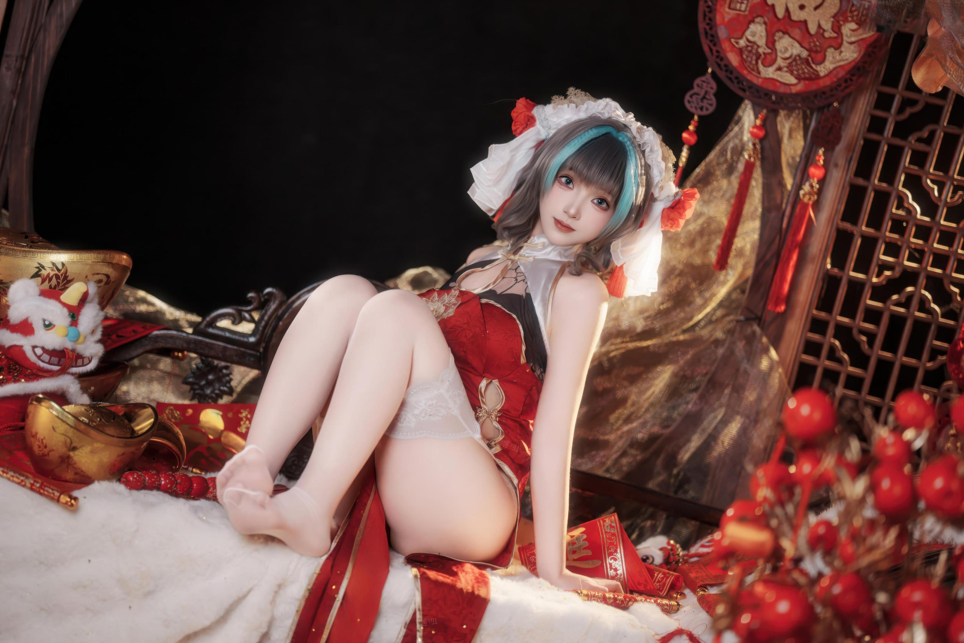 【コスプレ】Bangni邦尼 - 碧蓝航线 柴郡 新春：赤い旗袍と白いストッキングで露穴露臀再現 66P7V