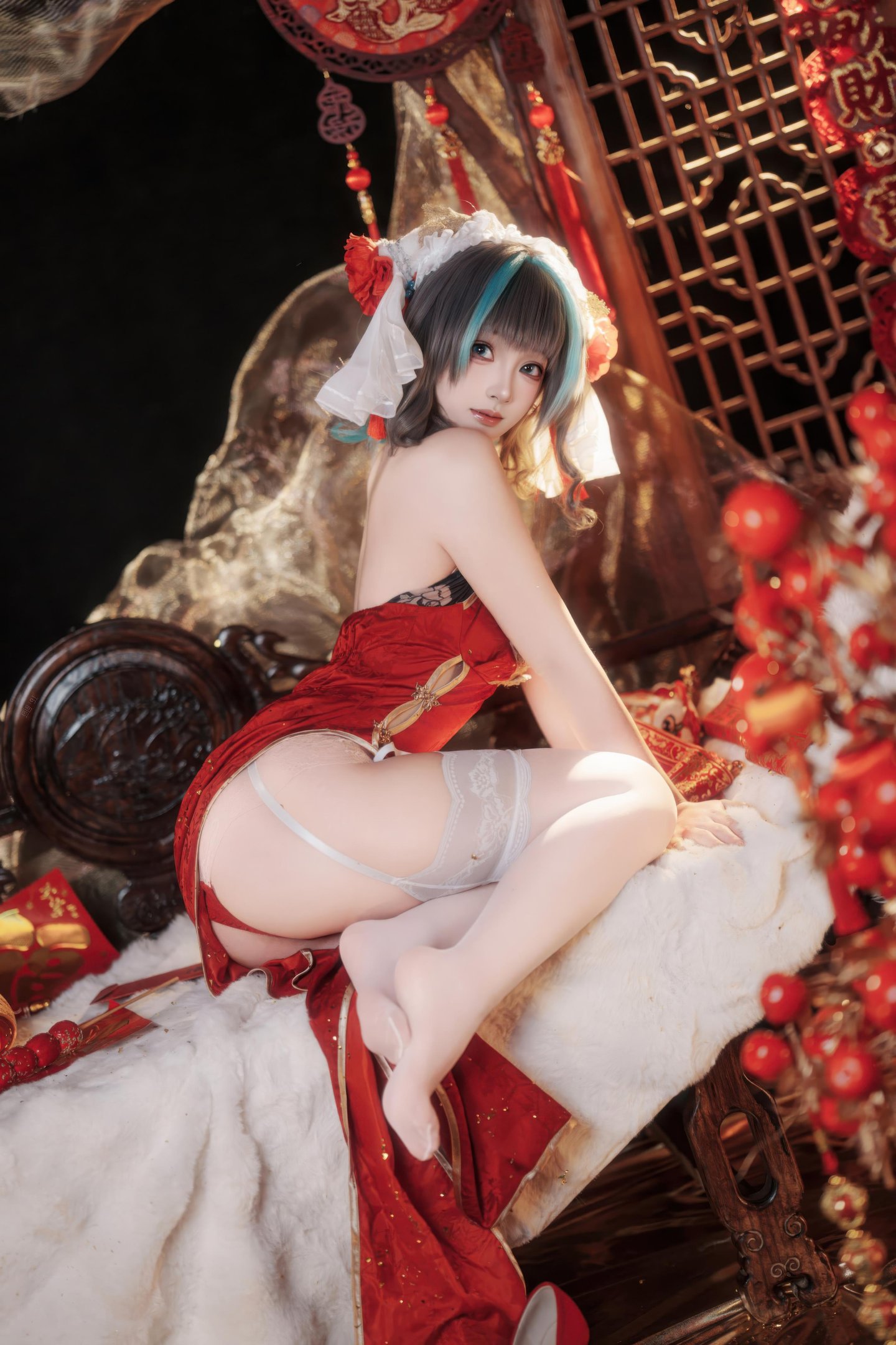 [คอสเพลย์] Bangni邦尼 - 碧蓝航线 柴郡 ตรุษจีน: ชุดกี่เพ้าแดง ถุงน่องขาว เผยอวัยวะ 66P7V