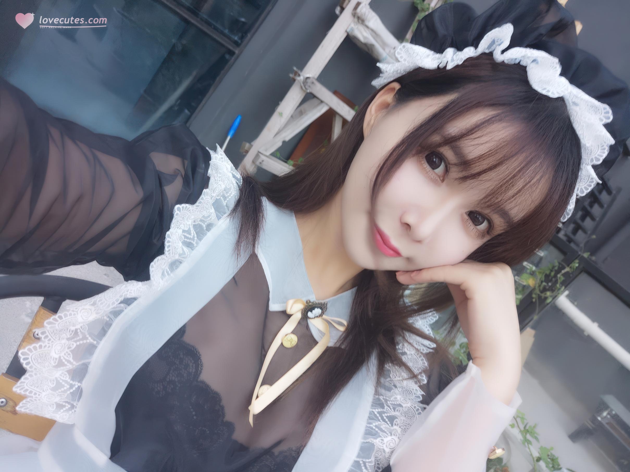 [Private] Amazon Catfish - Black Transparent Maid: Black Veil Maid with Black Stockings and Beautiful Legs, Indoor Private Collection 33P