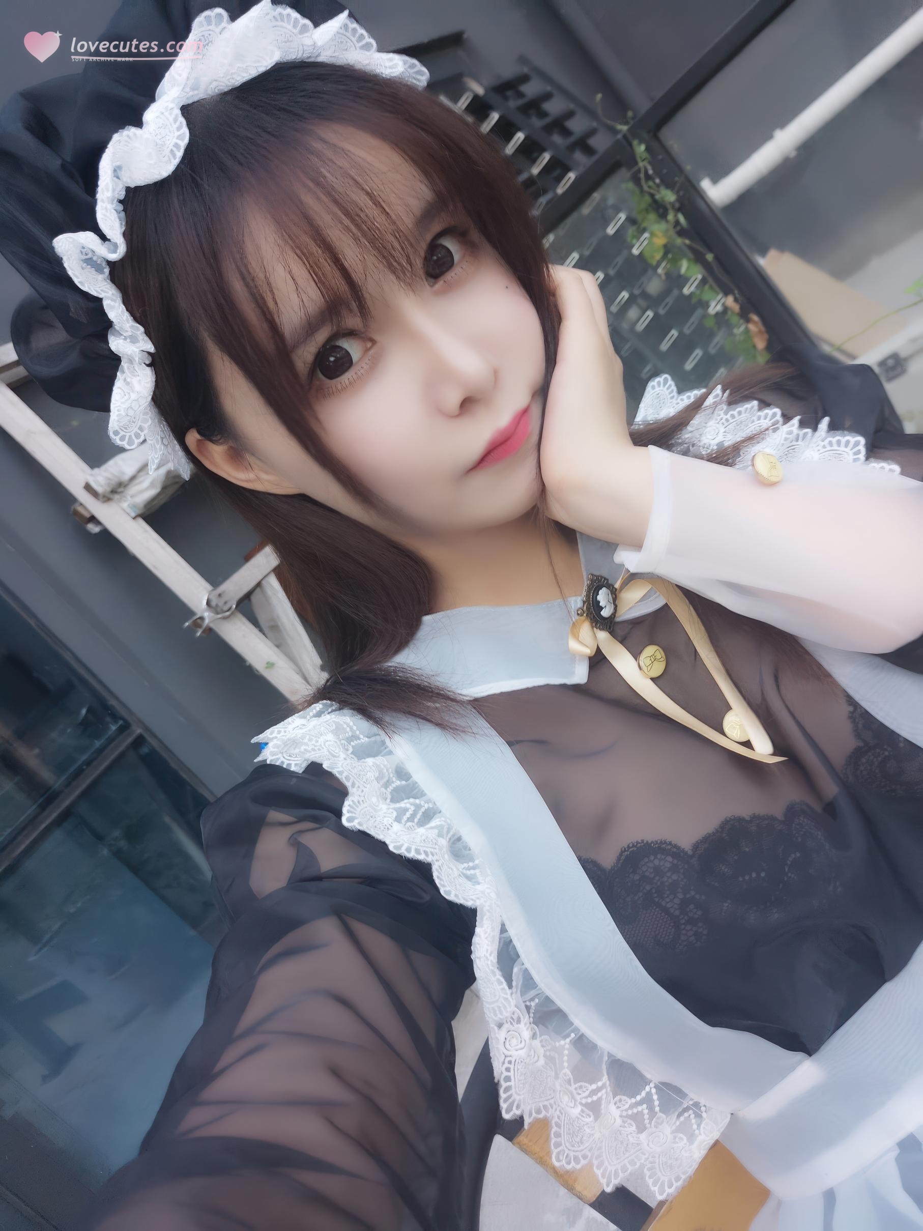 [Private] Amazon Catfish - Black Transparent Maid: Black Veil Maid with Black Stockings and Beautiful Legs, Indoor Private Collection 33P