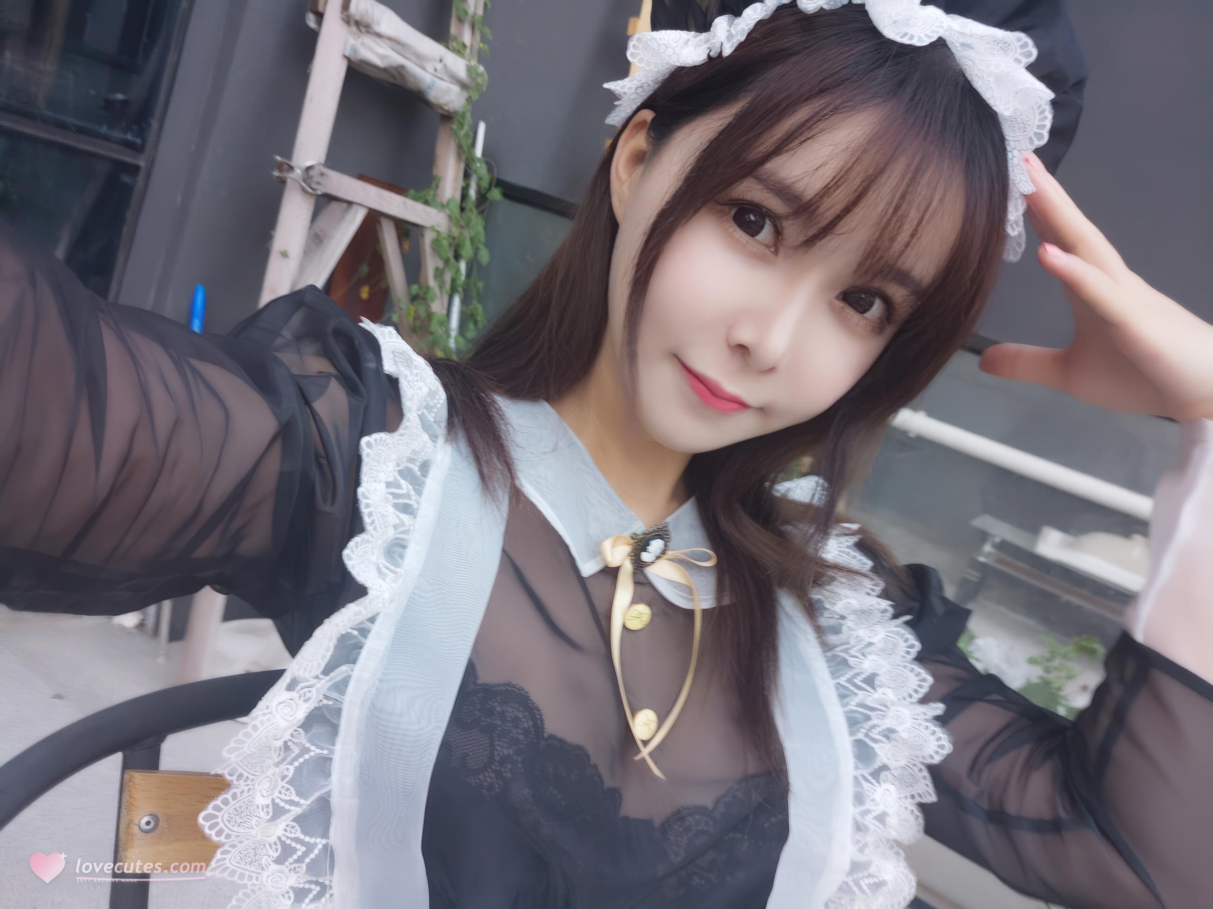[Private] Amazon Catfish - Black Transparent Maid: Black Veil Maid with Black Stockings and Beautiful Legs, Indoor Private Collection 33P