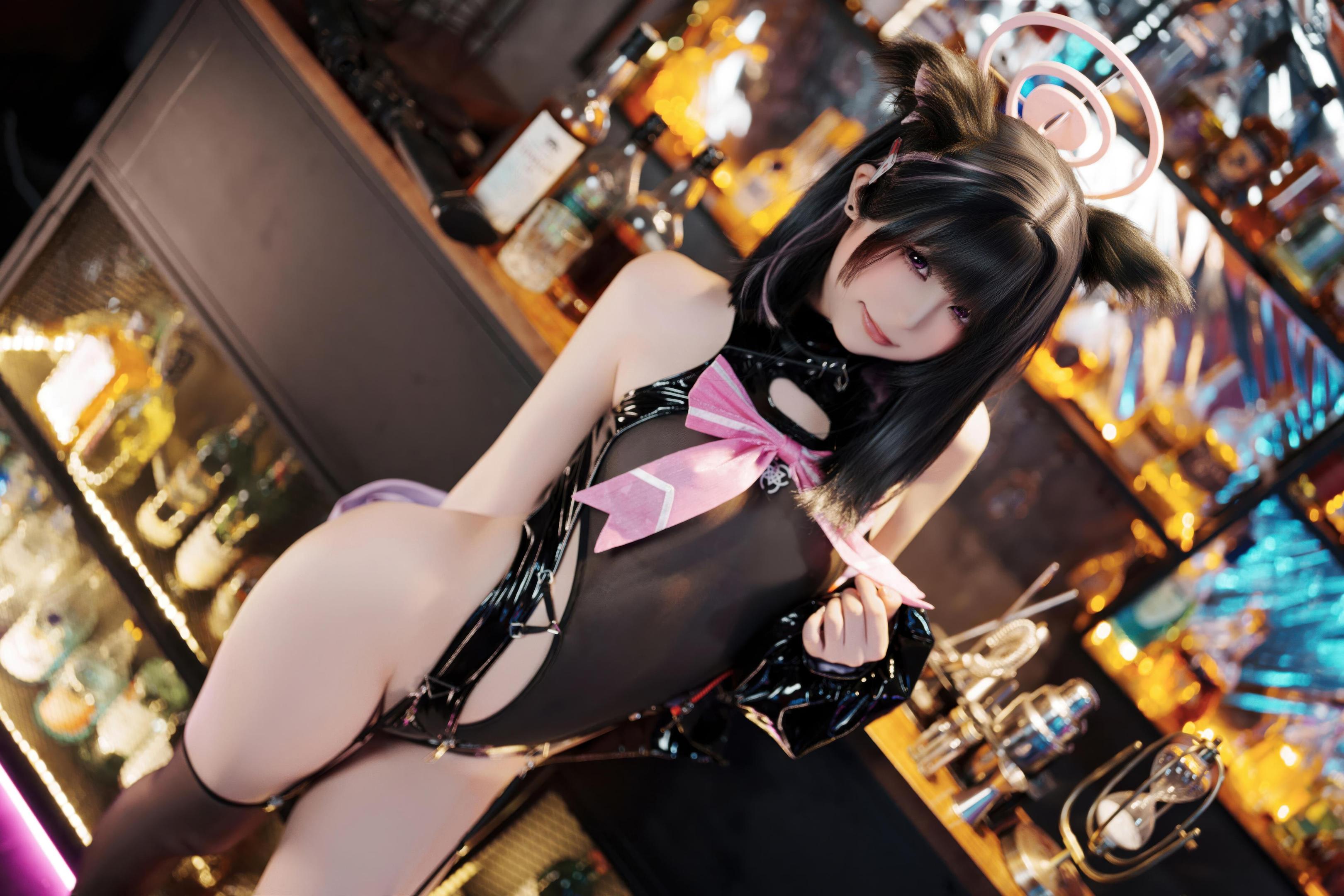 [cosplay] Quan冉有點餓 - 和紗同人：酒吧黑絲高跟 露臀角色還原 54P