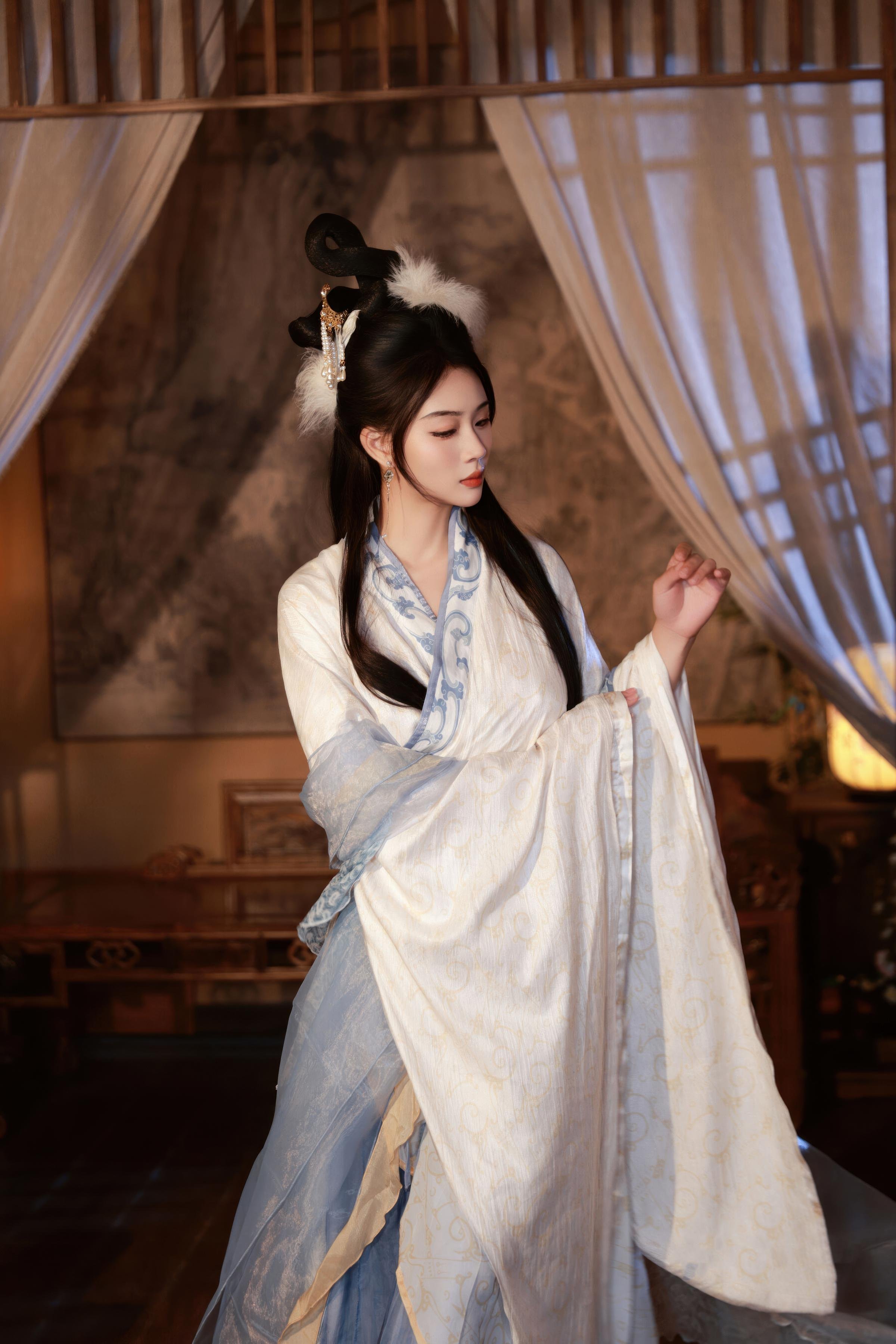 [Private Collection] Nan Qiao - Mid-Autumn Themed Ancient Style Hanfu Chang'e: Light Veil Ancient Style Stickers and Beauty Shots 114P
