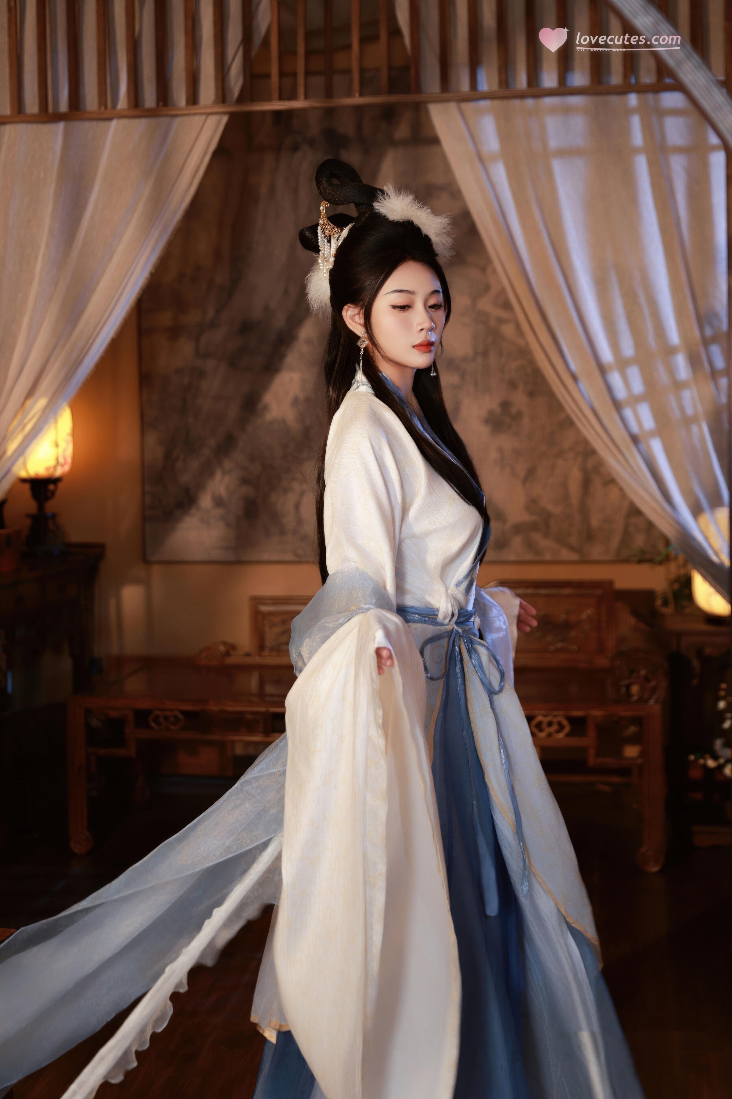 [Private Collection] Nan Qiao - Mid-Autumn Themed Ancient Style Hanfu Chang'e: Light Veil Ancient Style Stickers and Beauty Shots 114P
