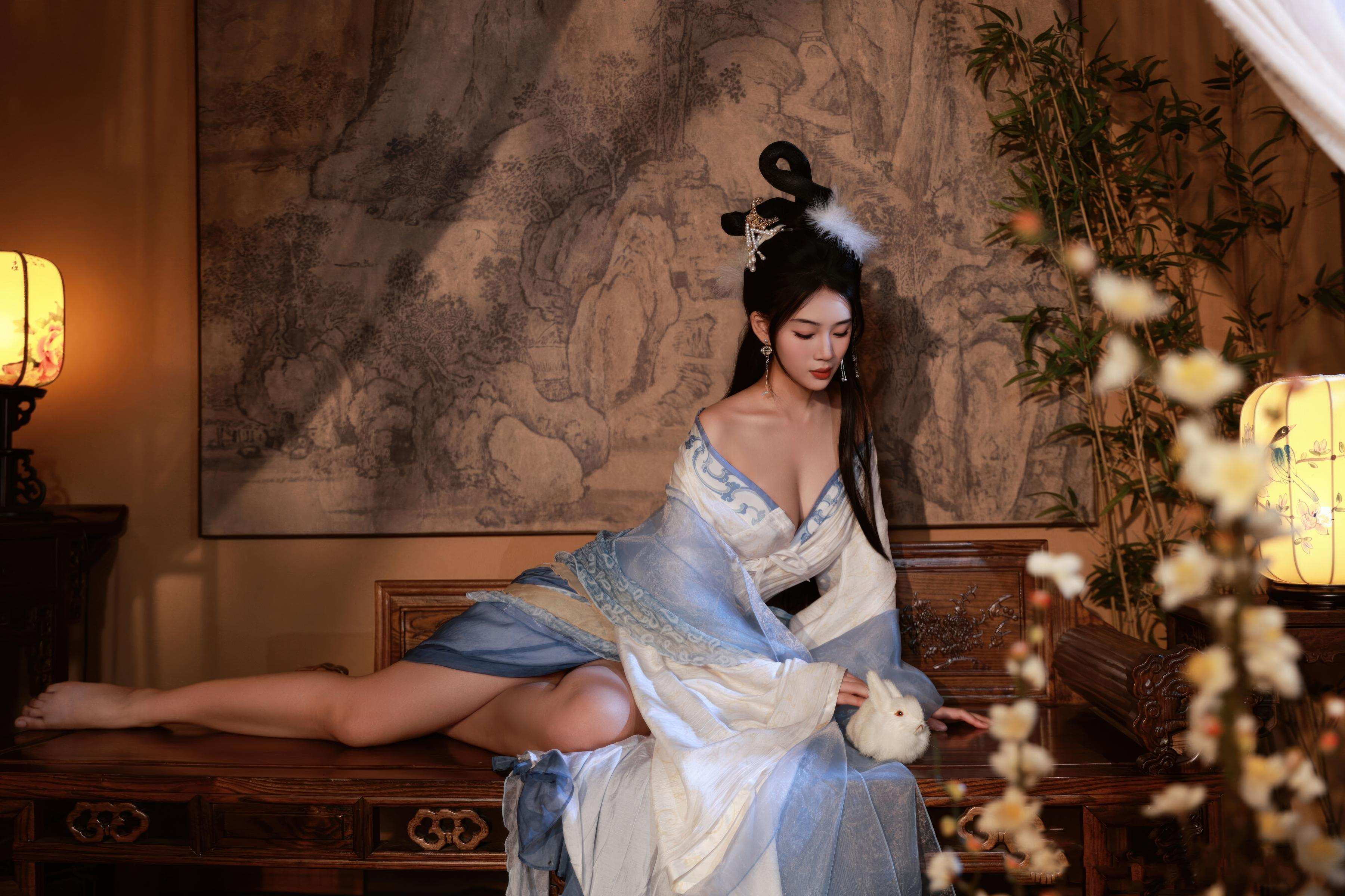 [Private Collection] Nan Qiao - Mid-Autumn Themed Ancient Style Hanfu Chang'e: Light Veil Ancient Style Stickers and Beauty Shots 114P