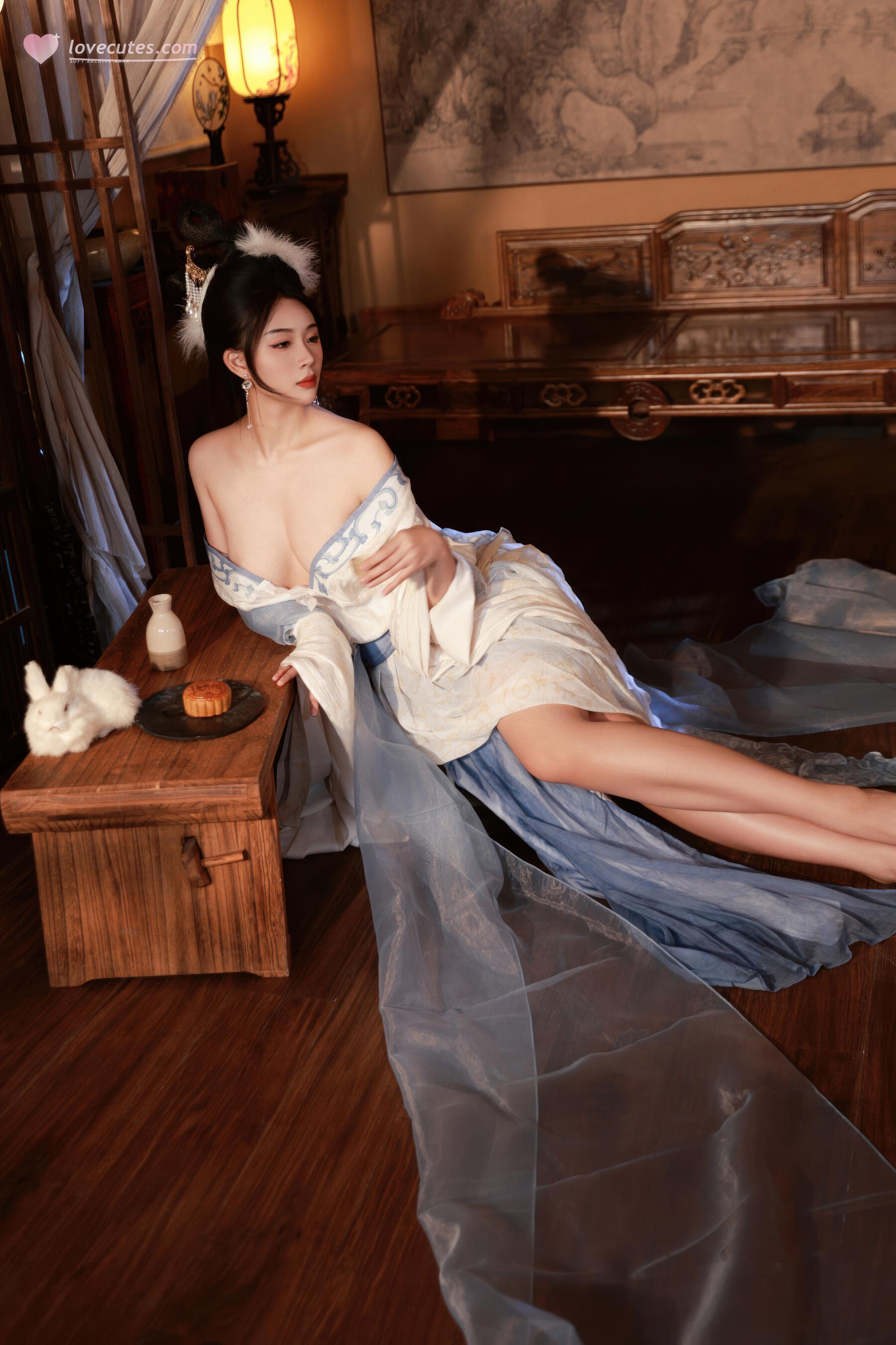 [Private Collection] Nan Qiao - Mid-Autumn Themed Ancient Style Hanfu Chang'e: Light Veil Ancient Style Stickers and Beauty Shots 114P