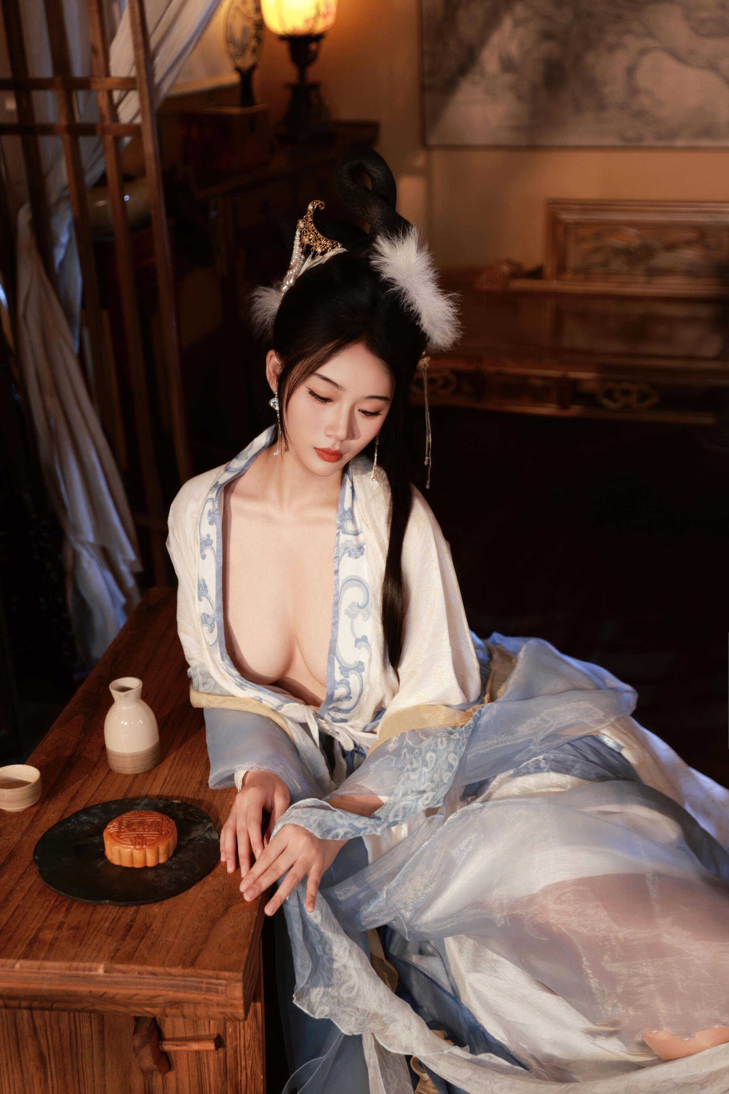 [Private Collection] Nan Qiao - Mid-Autumn Themed Ancient Style Hanfu Chang'e: Light Veil Ancient Style Stickers and Beauty Shots 114P