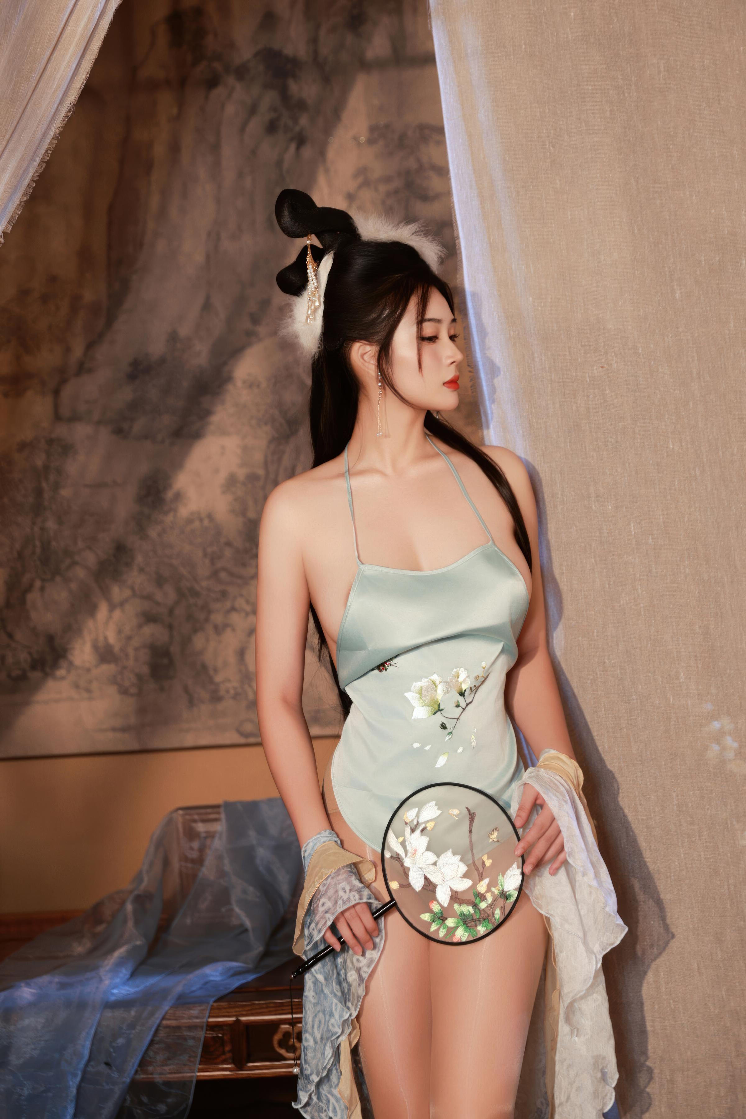 [Private Collection] Nan Qiao - Mid-Autumn Themed Ancient Style Hanfu Chang'e: Light Veil Ancient Style Stickers and Beauty Shots 114P